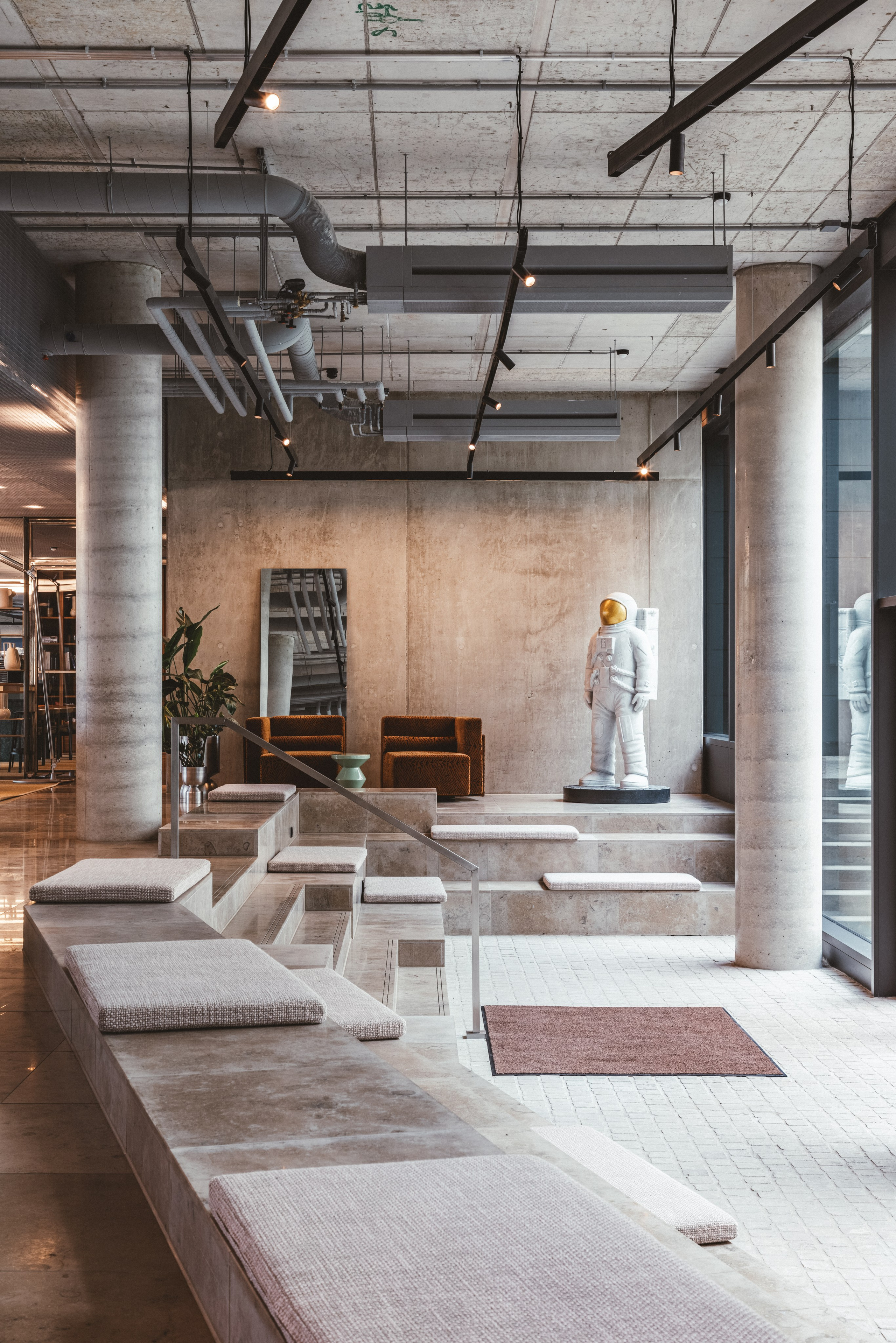 C1 Workspace. Interior and architecture photographer Michael Brave