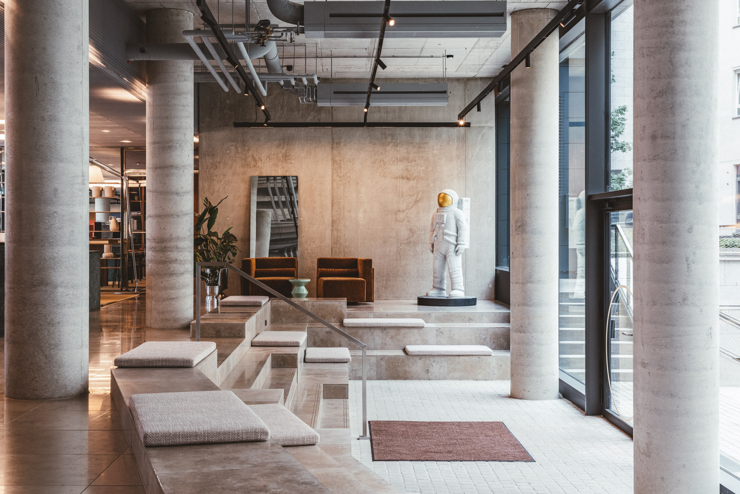C1 Workspace. Interior and architecture photographer Michael Brave