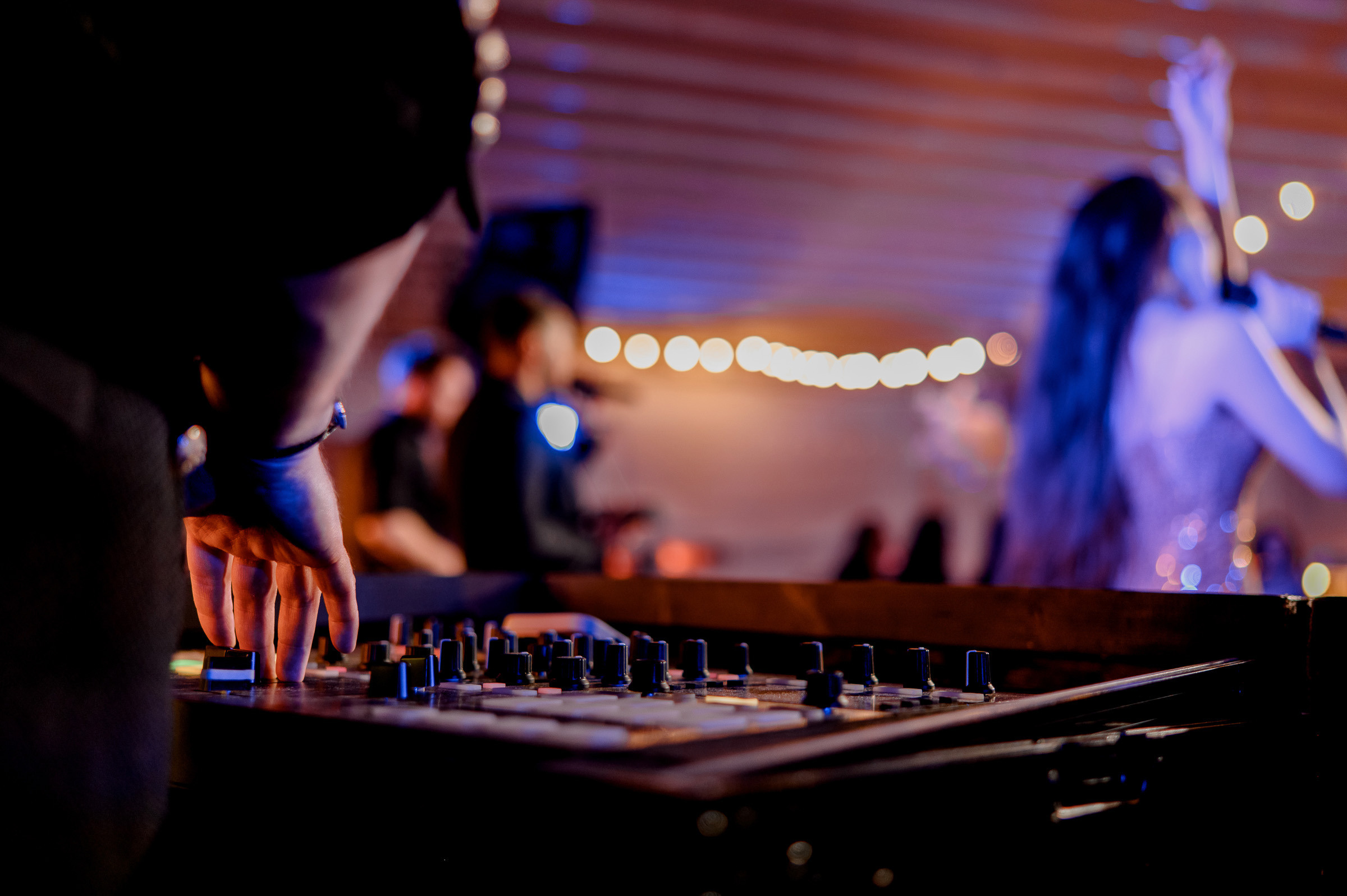 Classic wedding story in Moscow. Wedding photographer