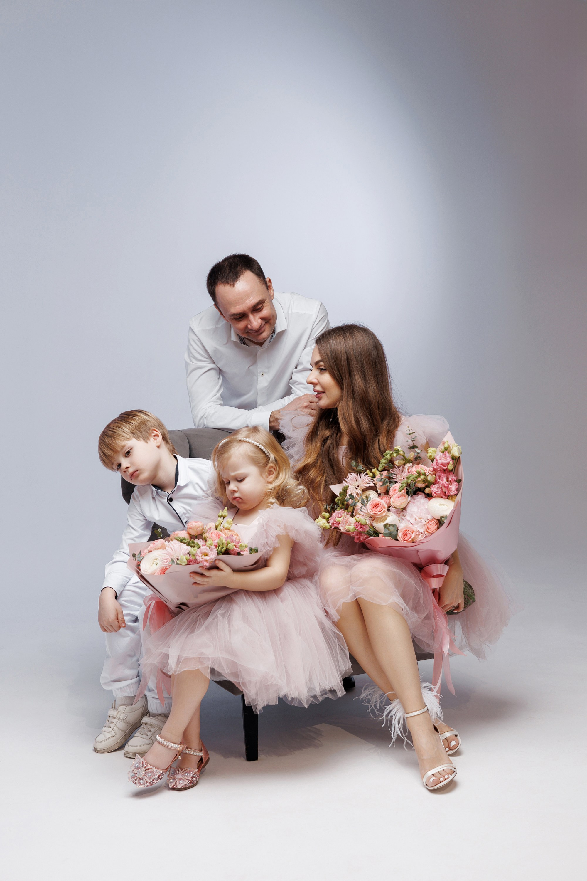 Съемка Дня Рождения Алисы в фотостудии CROSS-STUDIO зал IDEAL. Свадебный и семейный фотограф в Москве и МО Елена Агапова