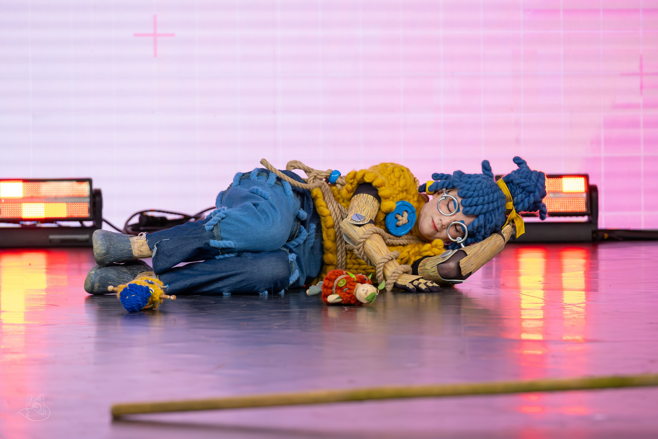 Сцена РЭД ЭКСПО 2024. Косплей фотограф