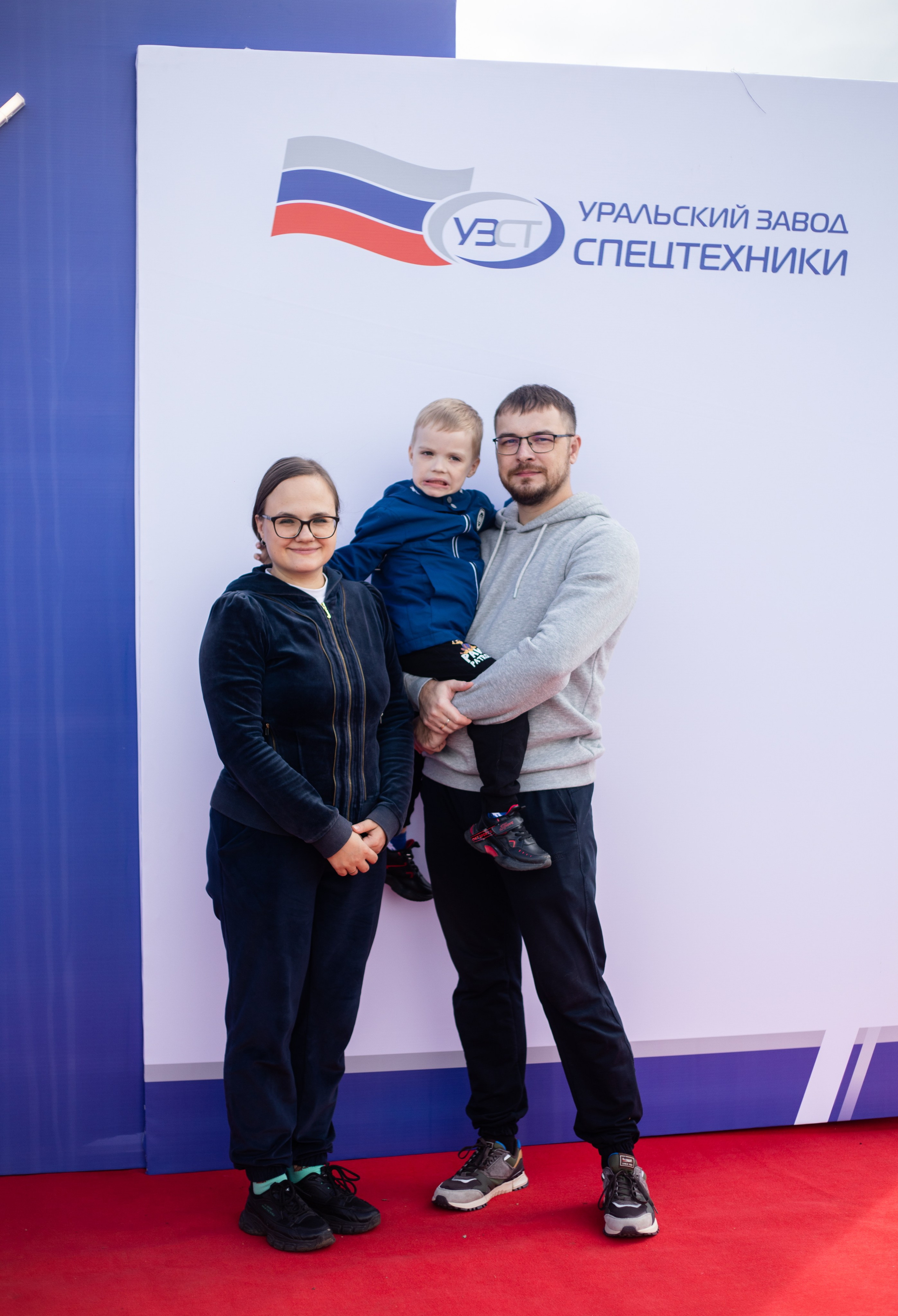 УЗСТ- Корпоративный тимбилдинг на аэродроме. Репортажный и свадебный фотограф в Челябинске Елисеев Павел