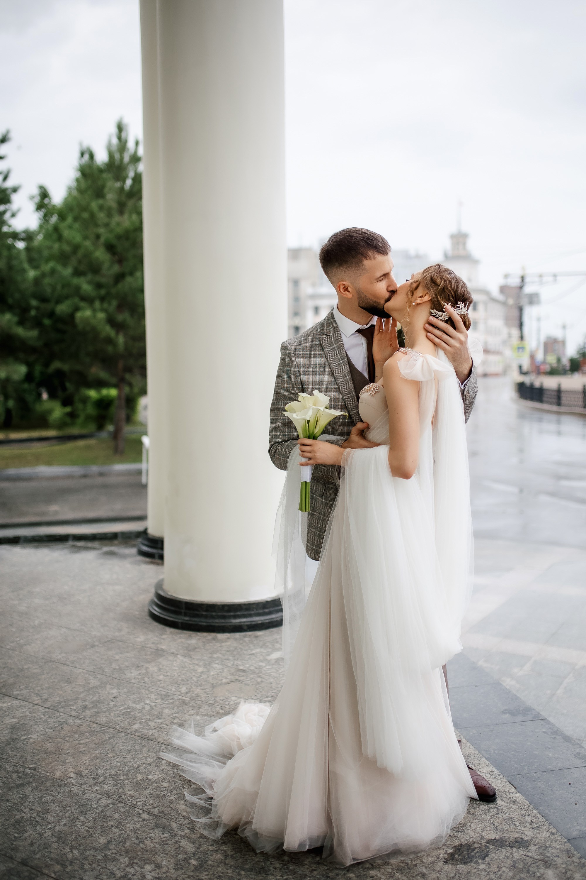 Степан и Ульяна. Утро. Загс. Прогулка. Дождь и солнце. Свадебный фотограф в Хабаровске