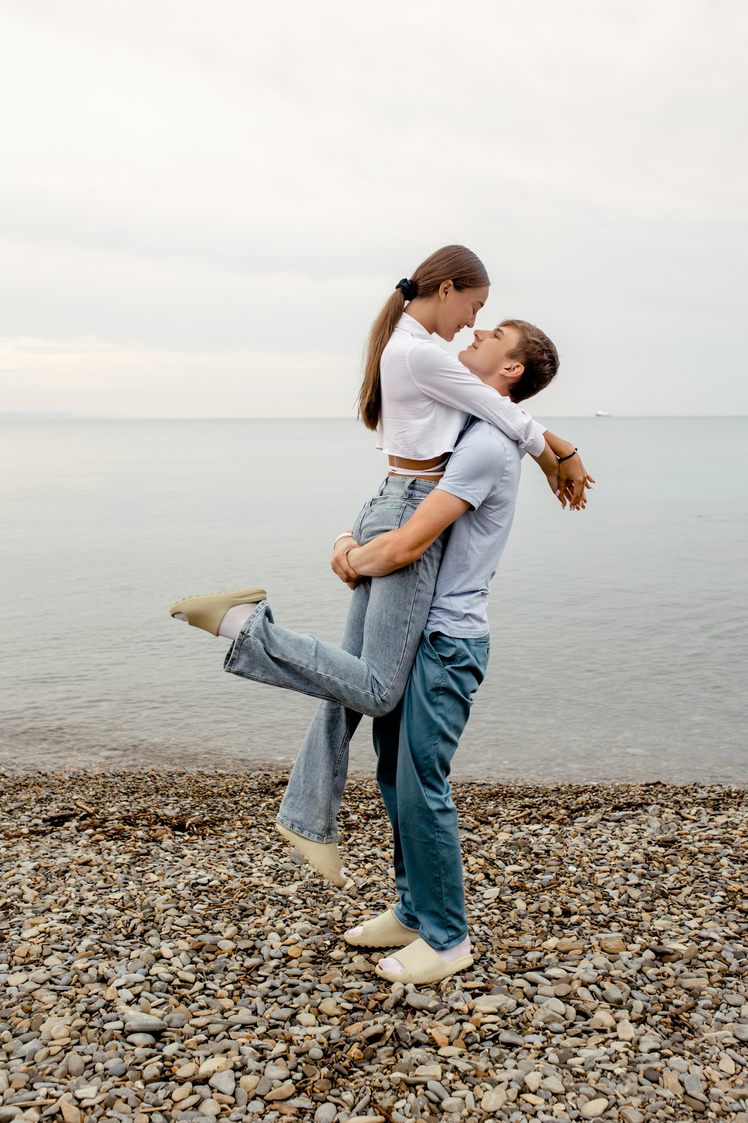 Маргарита, Алексей, Арсений и Милана с Егором. Фотограф в Геленджике, Архипо-Осиповке, Абрау-Дюрсо, Кринице Виктория