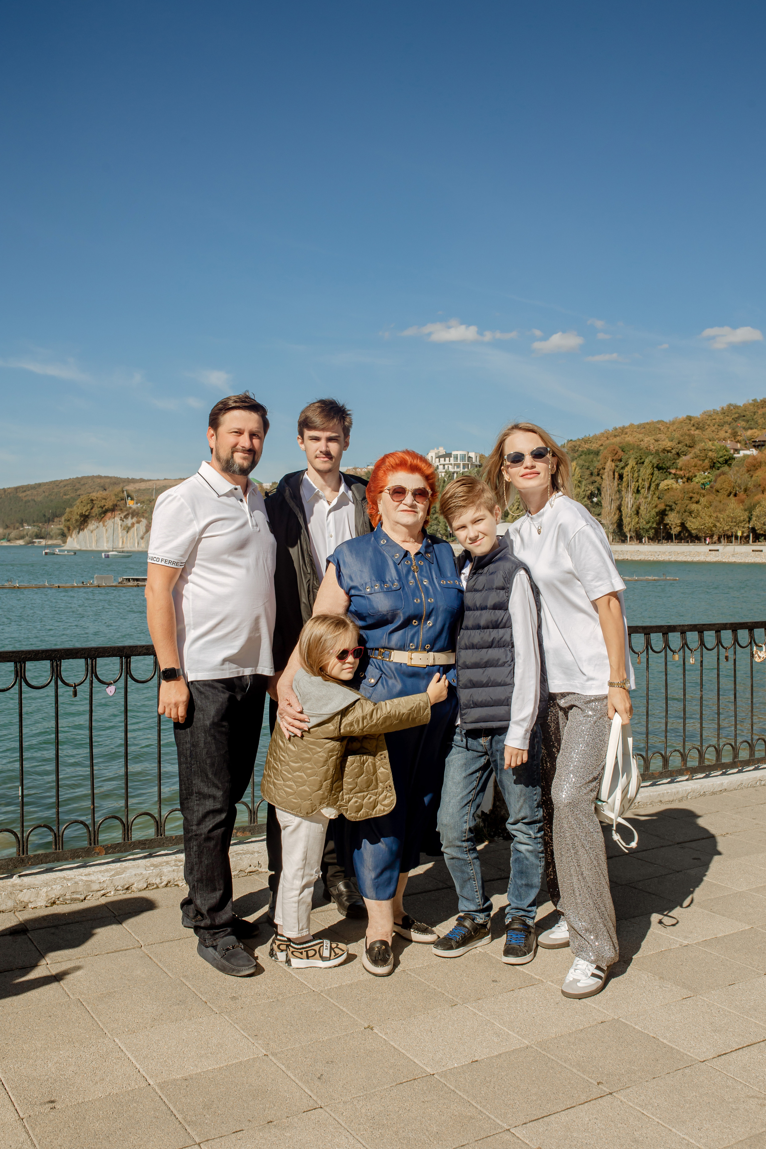Людмила с семьей. Фотограф в Геленджике, Архипо-Осиповке, Абрау-Дюрсо, Кринице Виктория