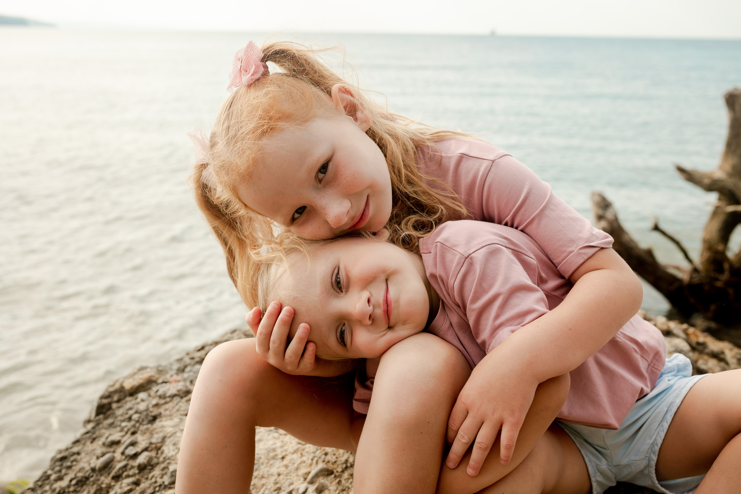 Анастасия и Сергей с Соней и Ариной. Фотограф в Геленджике, Архипо-Осиповке, Абрау-Дюрсо, Кринице Виктория