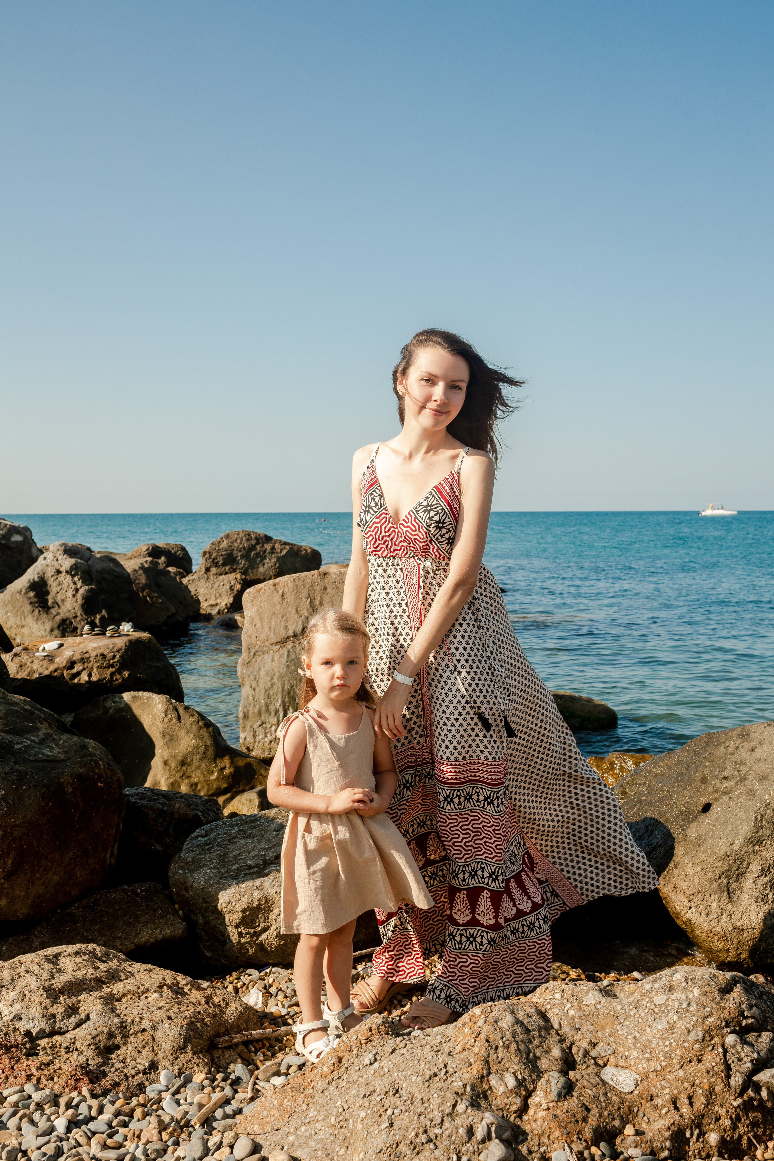 Ольга и Александр с дочерьми. Фотограф в Геленджике, Архипо-Осиповке, Абрау-Дюрсо, Кринице Виктория