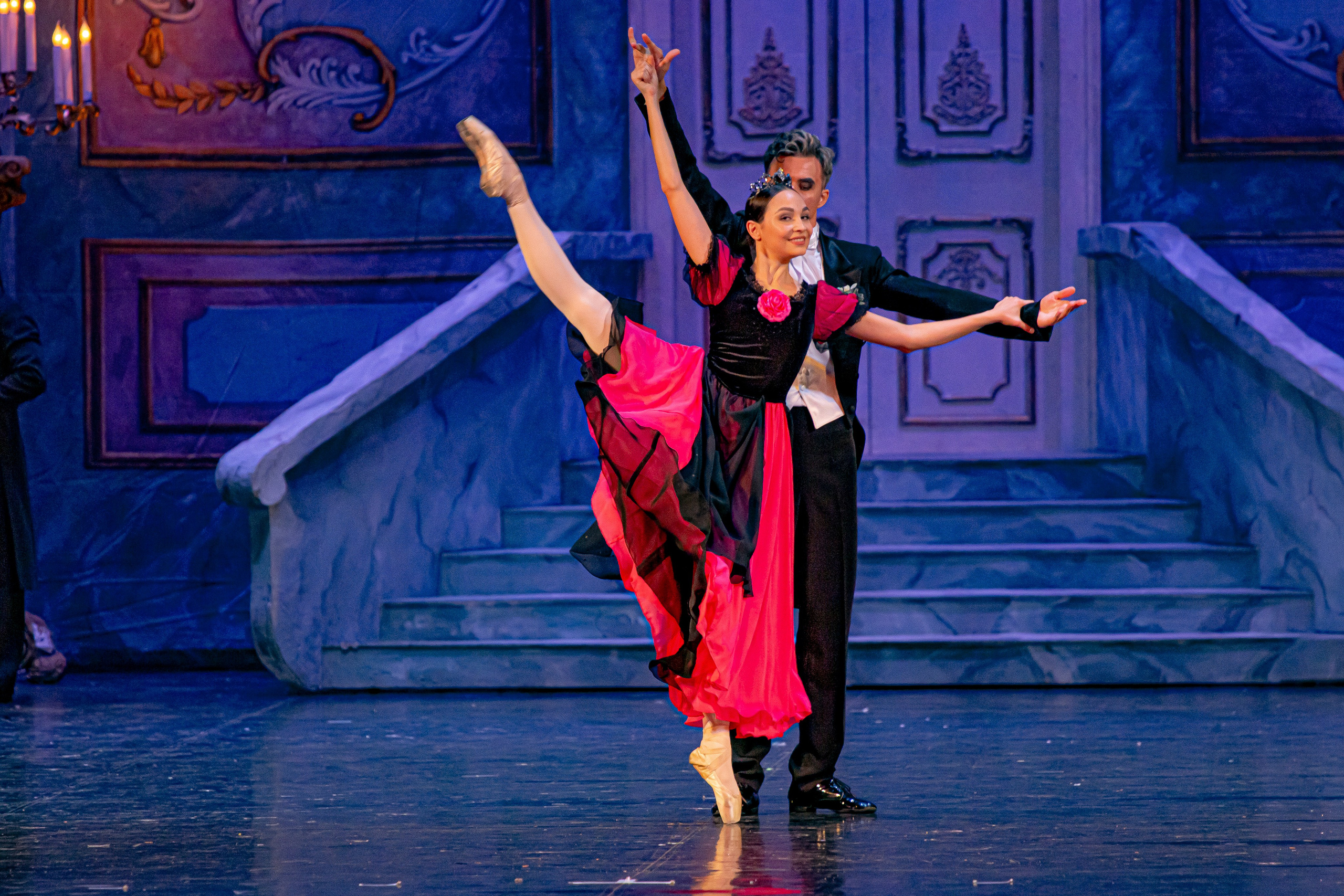 Анюта — спектакль — премьера на сцене Зимнего театра Марийского театра оперы и балета. Фотограф в Сочи Юрий Шептаев