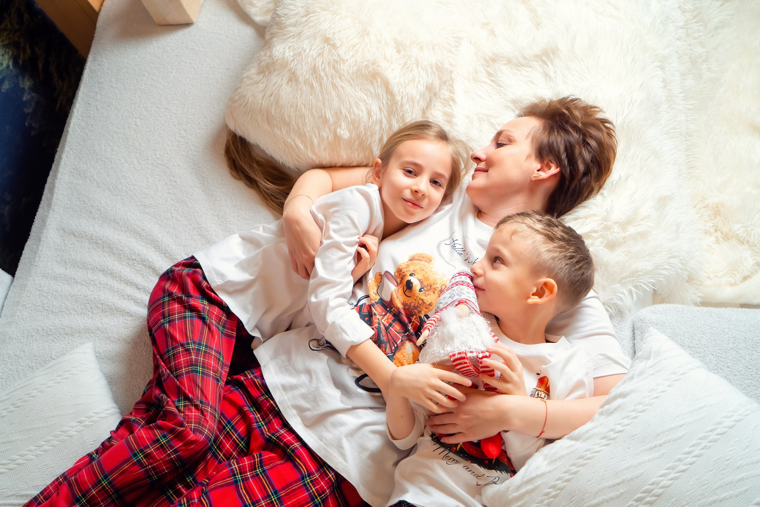 Саша, Яша и Ева. Семейный и женский фотограф. Видеомейкер в Новосибирске