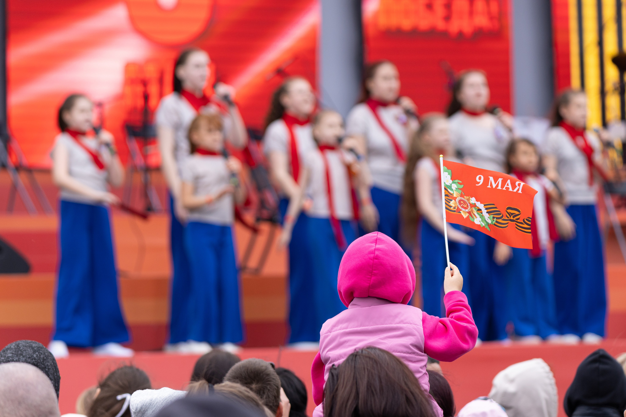 9 мая, выступления 2025 г. Олег Катакинов| Репортажный фотограф в городе у моря (Владивосток)