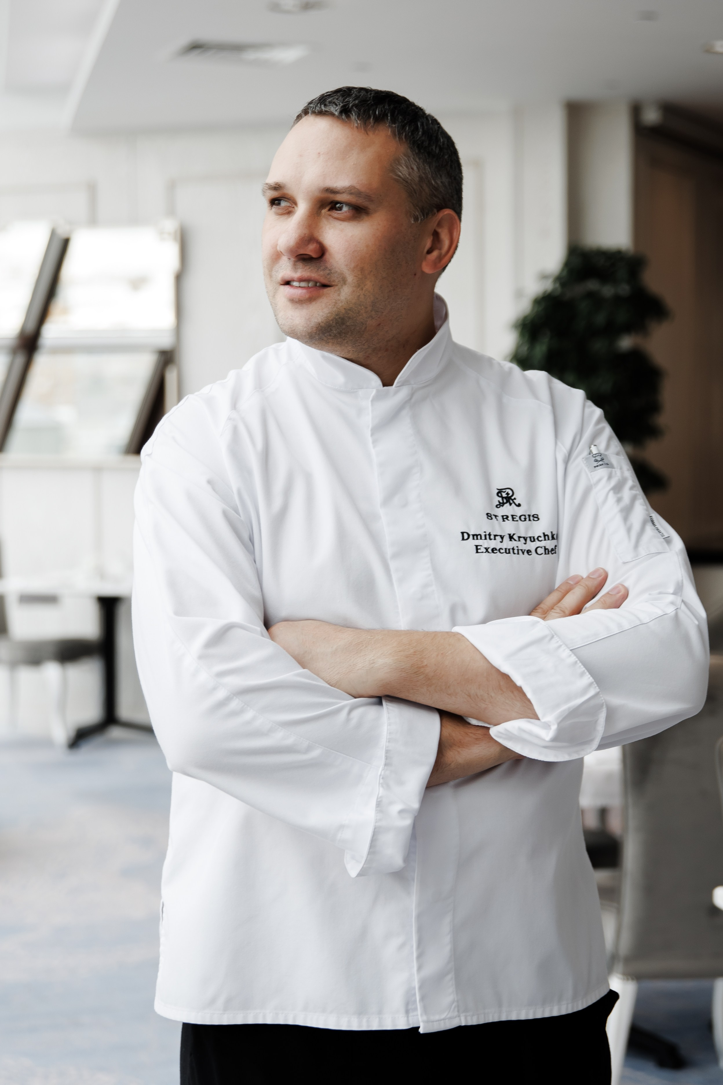 Дмитрий Крючков, шеф-повар отеля The St. Regis Moscow Nikolskaya. Свадебный/Портретный фотограф снимаю в Москве