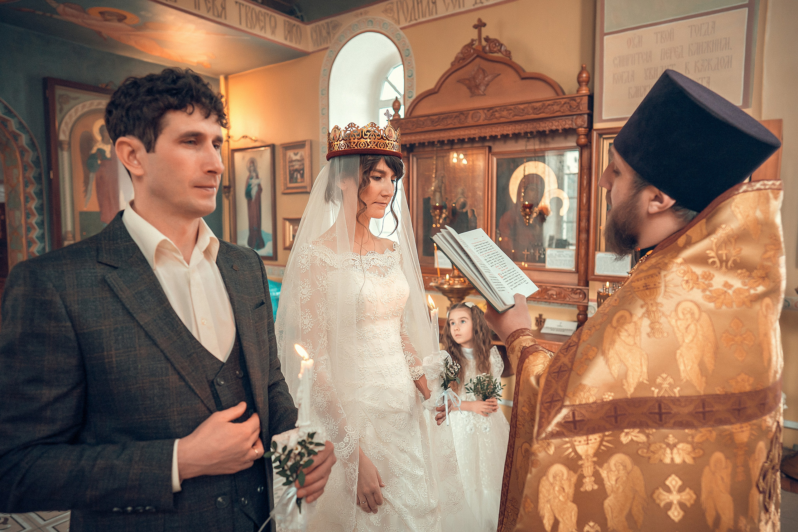 Таинство Венчания Красноярск. Фотограф на Крещение и Венчание в Красноярске Рамазанова Юлия