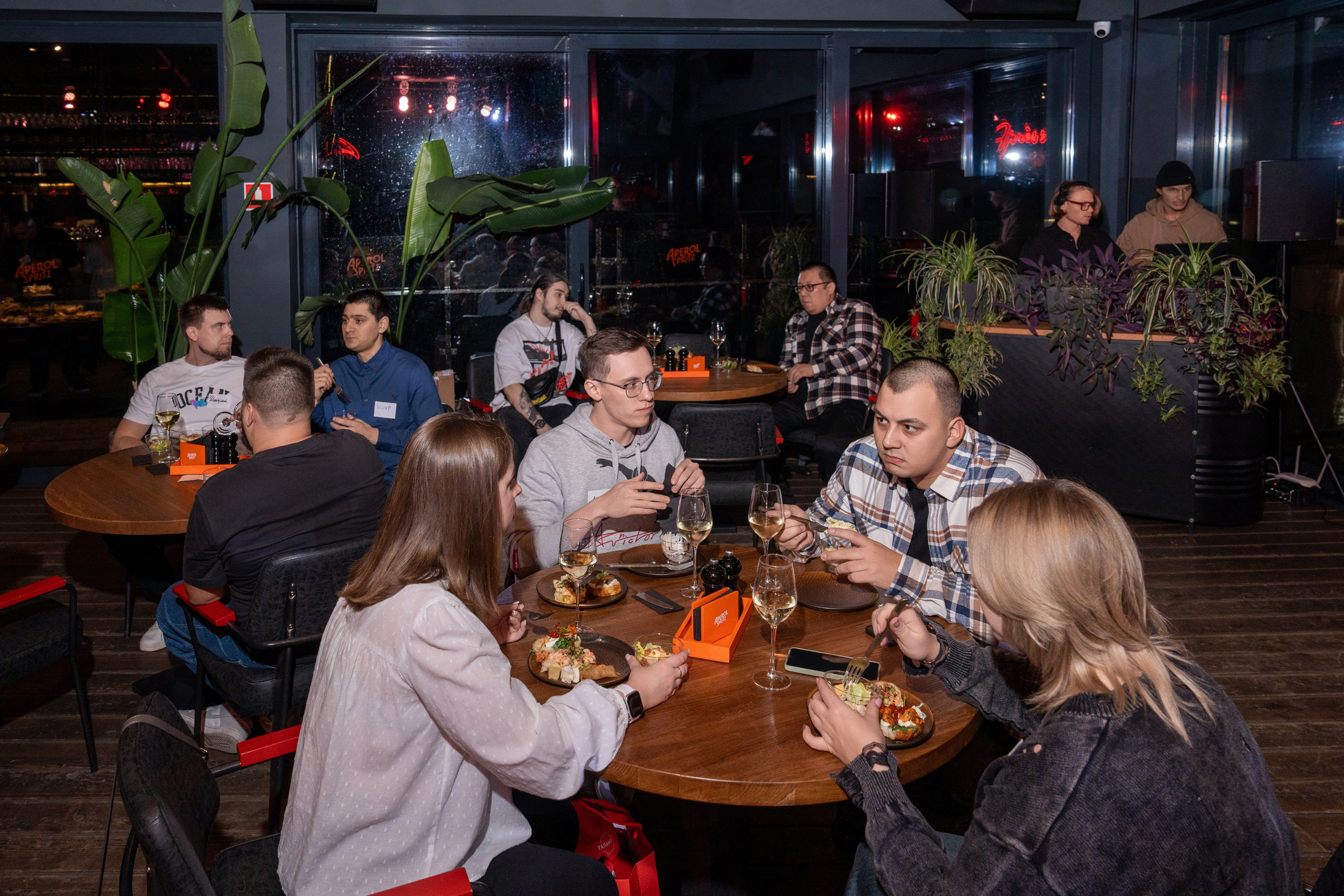 Вечернее мероприятие для компании «Мои инстурменты». Репортажный фотограф в Красной Поляне и Сочи Павлюченко Екатерина