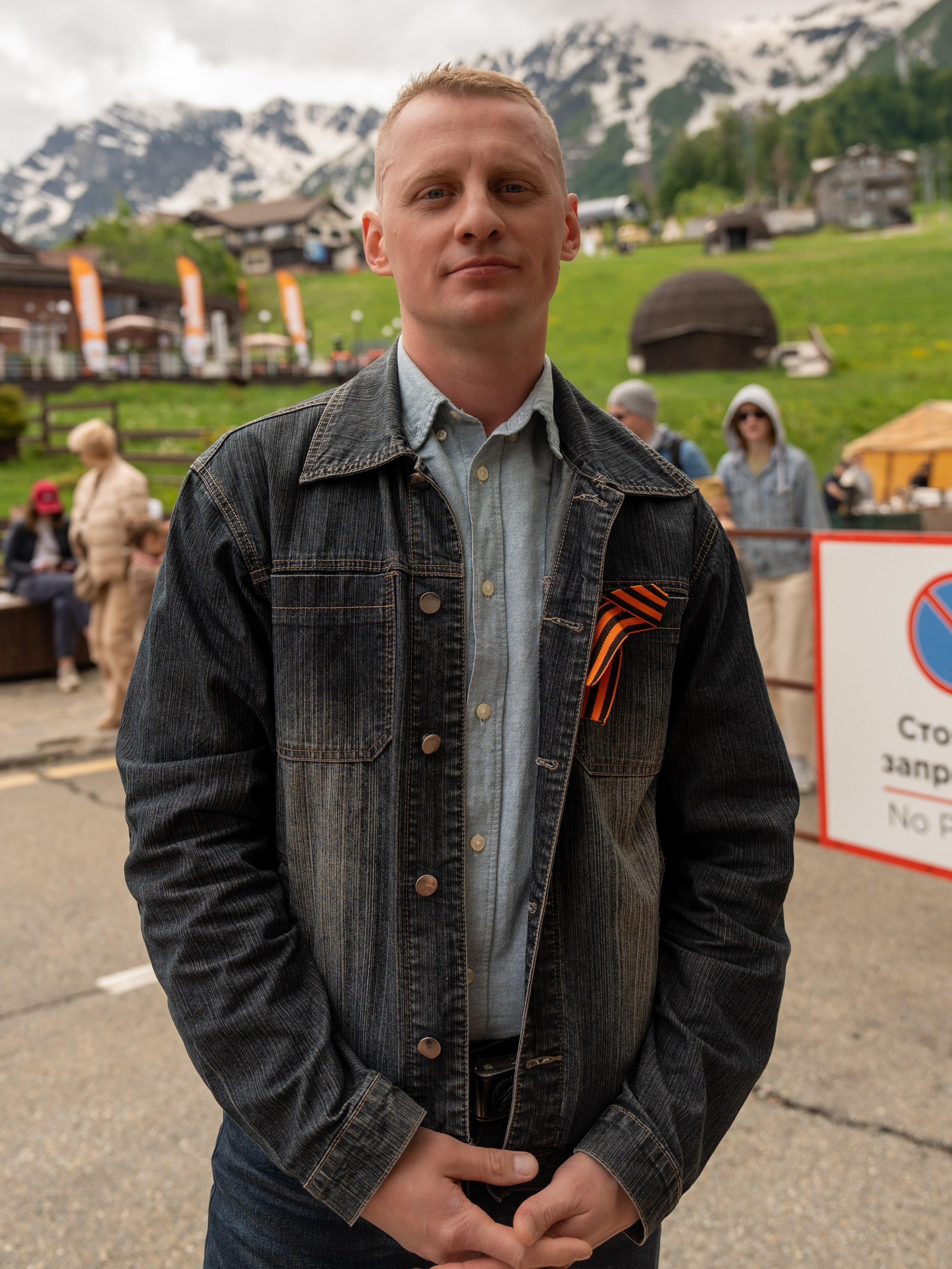 Шествие бессмертного полка 9 мая 2024 Rosa Springs. Репортажный фотограф в Красной Поляне и Сочи Павлюченко Екатерина