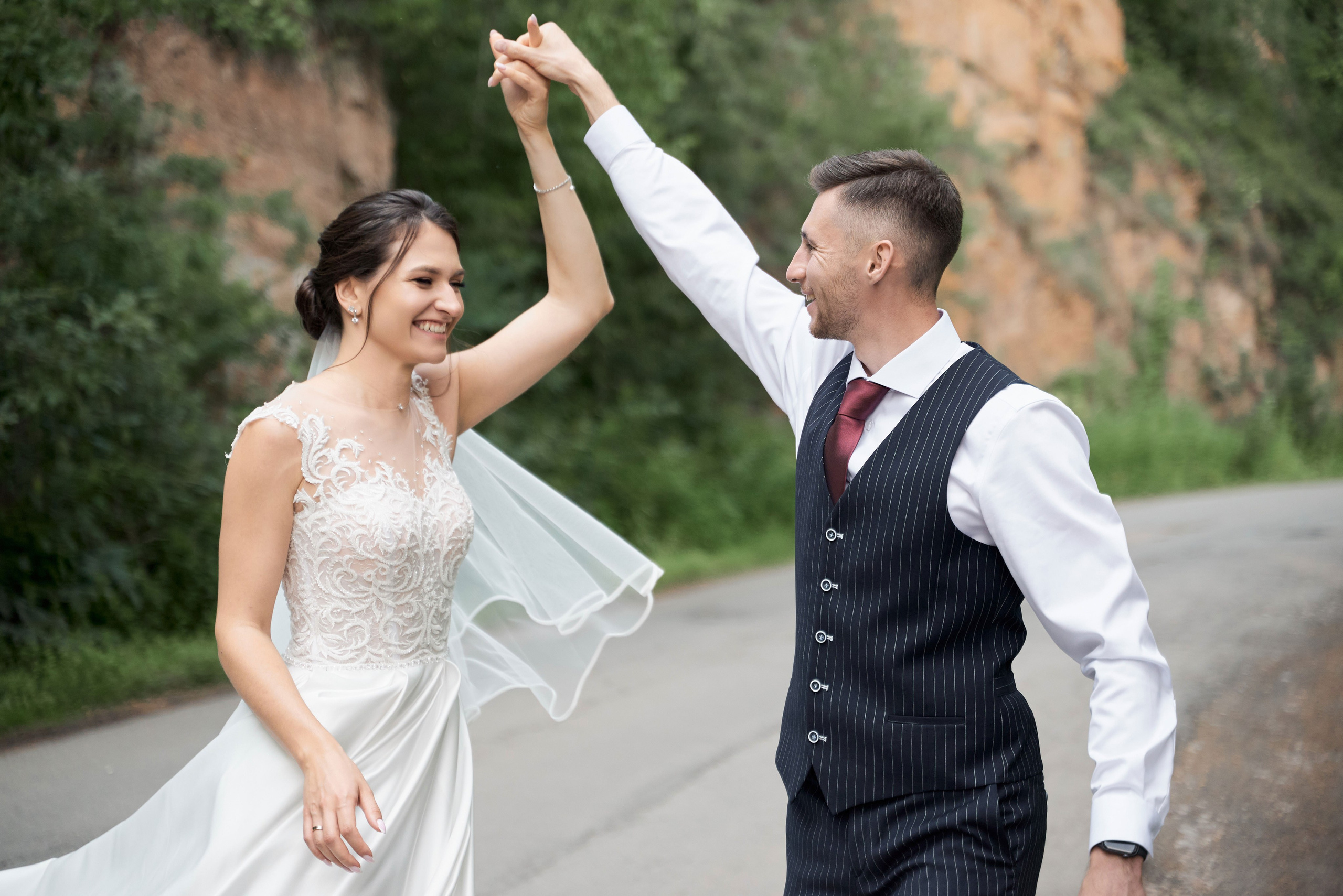 Дорога у карьера. Свадебный фотограф Александр Браво