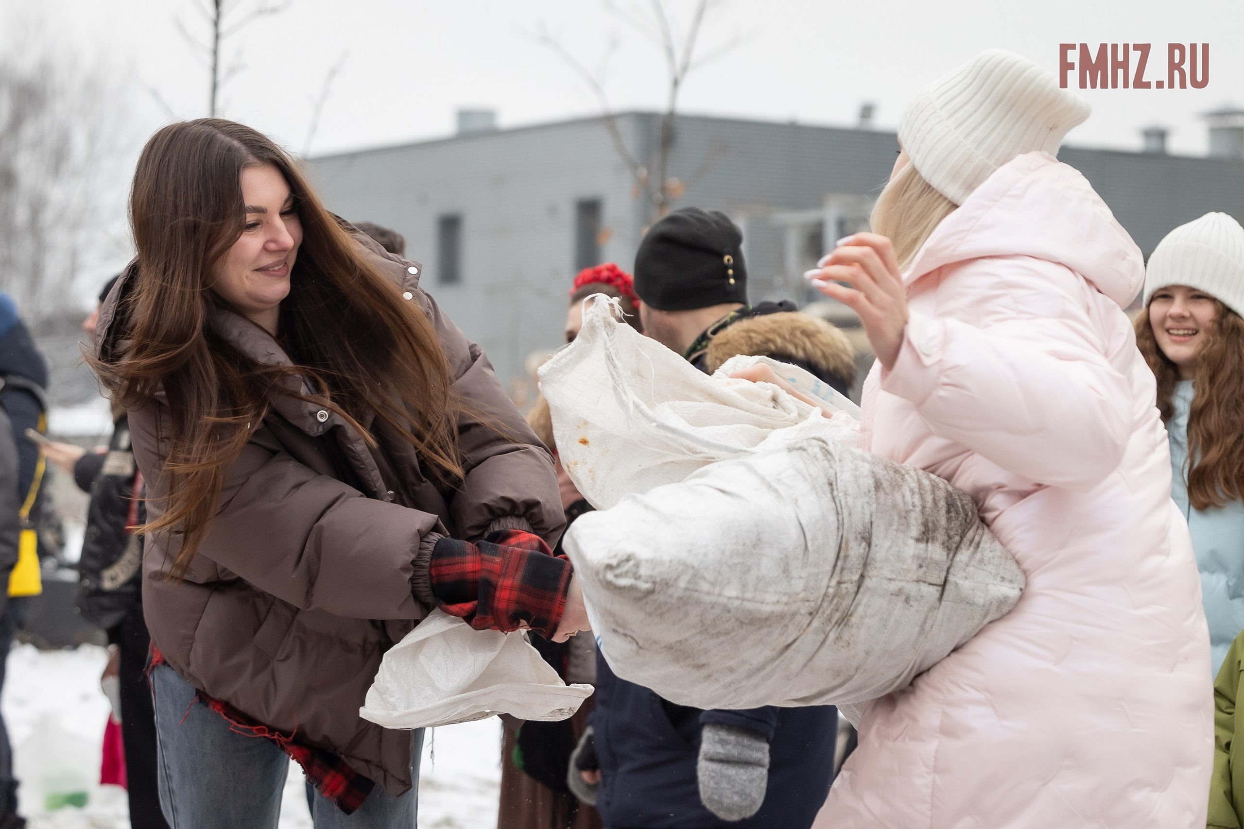 Масленица на аллее памяти «Вечный сезон» 02.03.2025. Фотограф Владимир Охрименко
