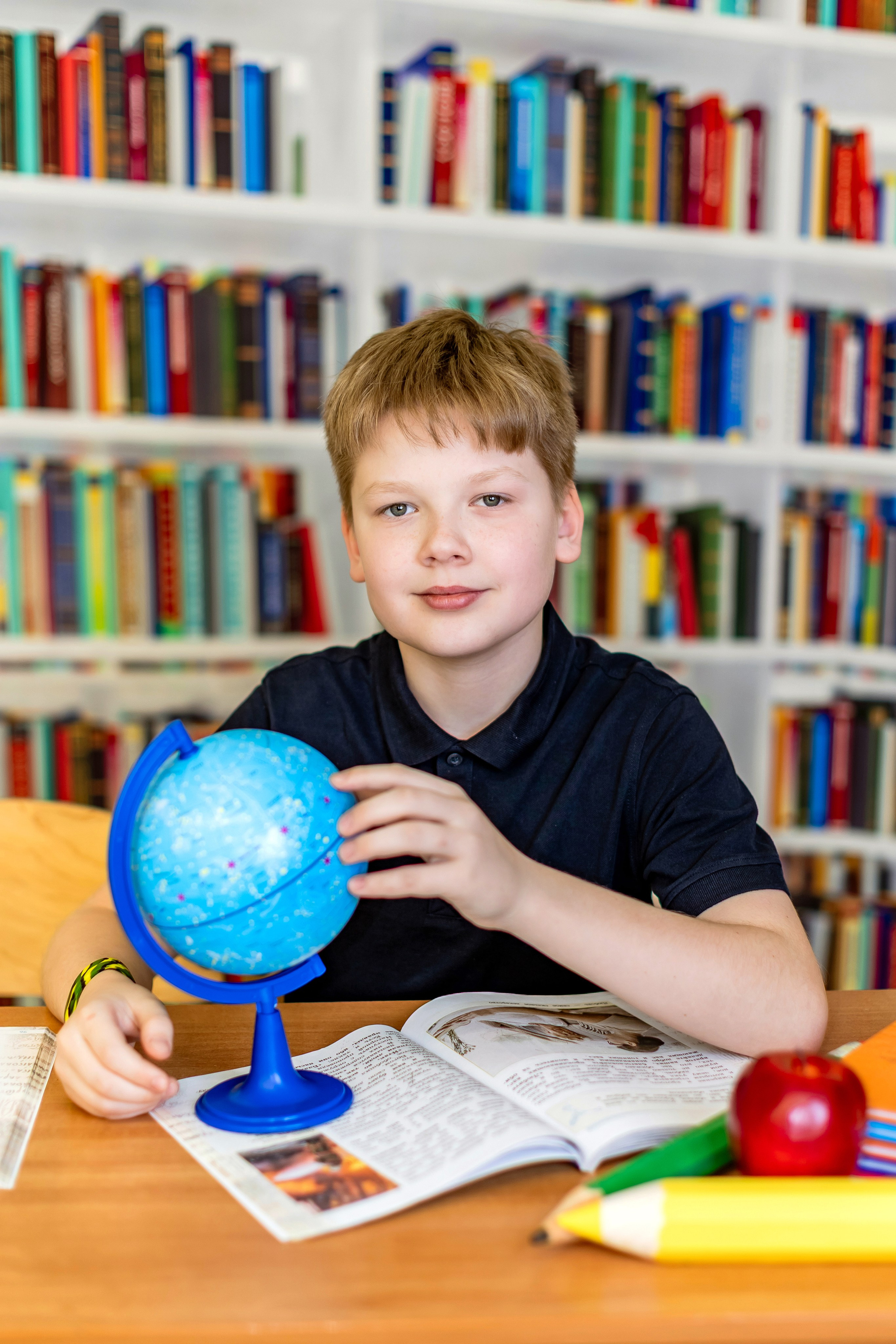 ГАЛЕРЕЯ фотографий для Начальной школы 1-4. Фотограф и видеограф Москва. Свадебный фотограф, видеограф. Выпускные альбомы. Оживающие альбомы