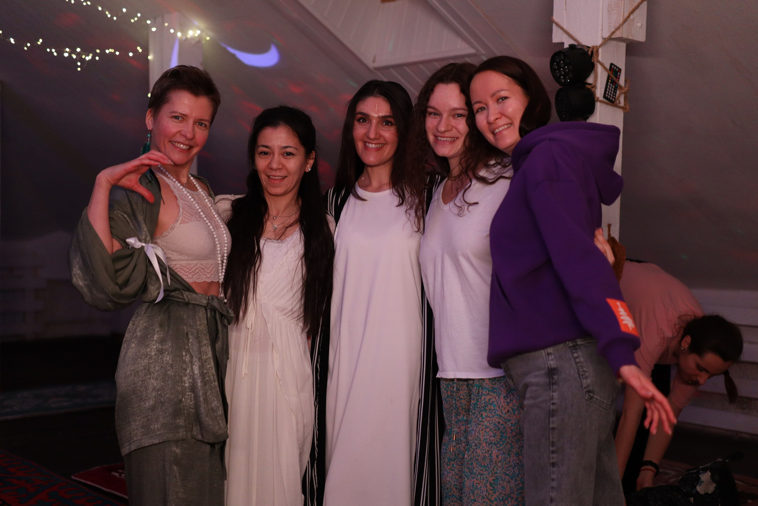 Bhakti Mantra. Photo Ninja