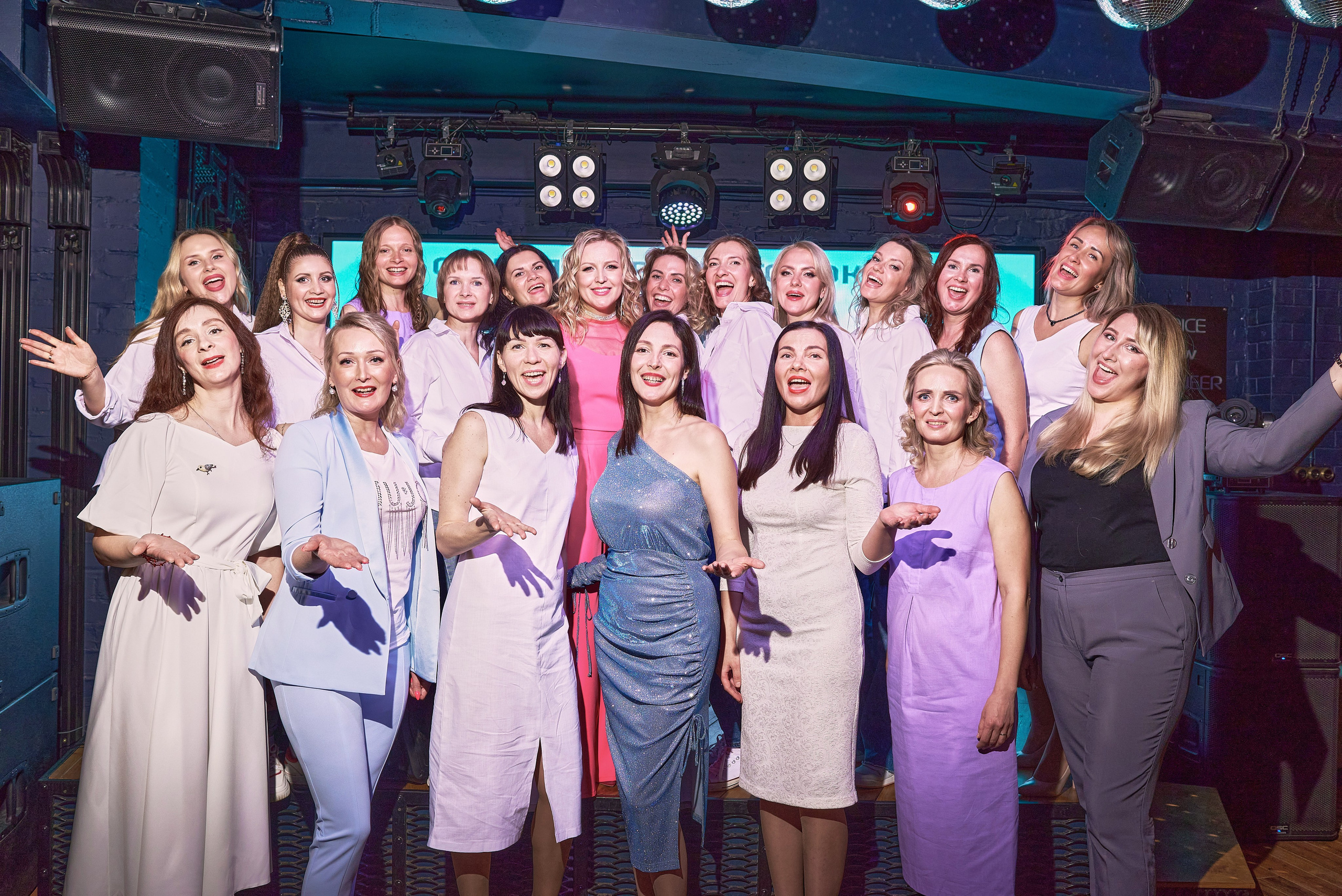 Отчетный концерт студии эстрадного вокала ВРЕМЯ ПЕТЬ. Photographer Bangkok — Pattaya | фотограф Бангкок — Паттайа