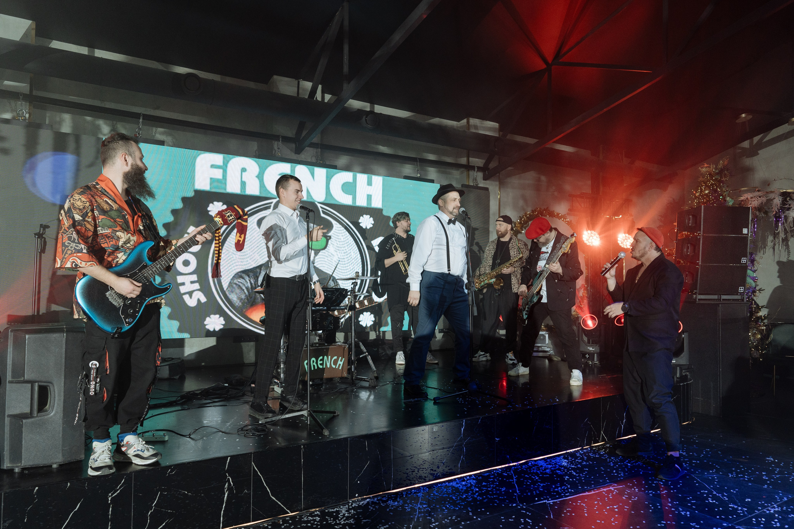 Альбион Тур