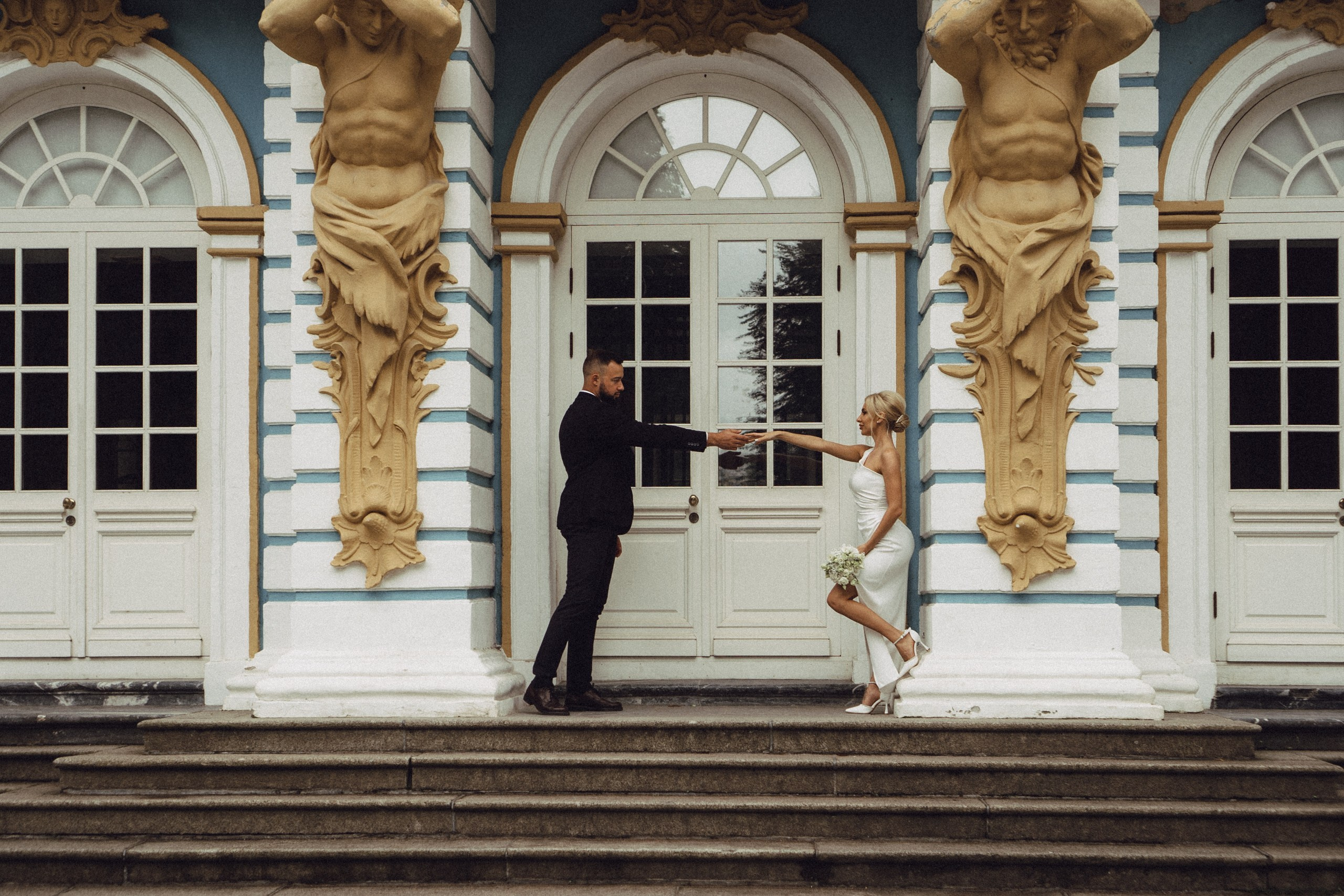 СВАДЕБНАЯ ИСТОРИЯ В ГОРОДЕ ПУШКИН ВОЗЛЕ ЕКАТЕРИНИНСКОГО ДВОРЦА И В ПАРКЕ. Профессиональный фотограф, Санкт-Петербург — Виктория Богомолова