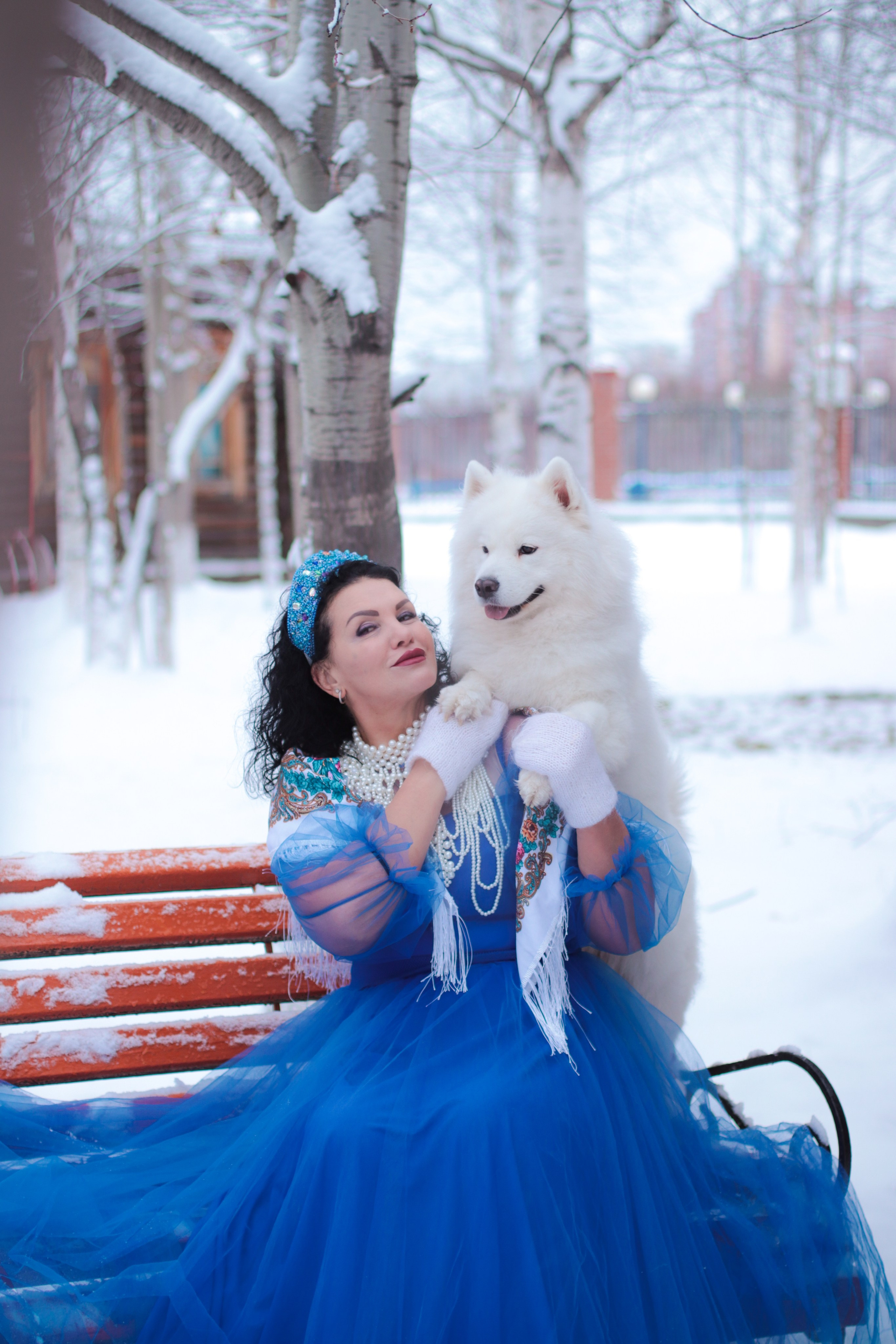 С белым псом. Фотограф в Сургуте Брызгунова Анастасия