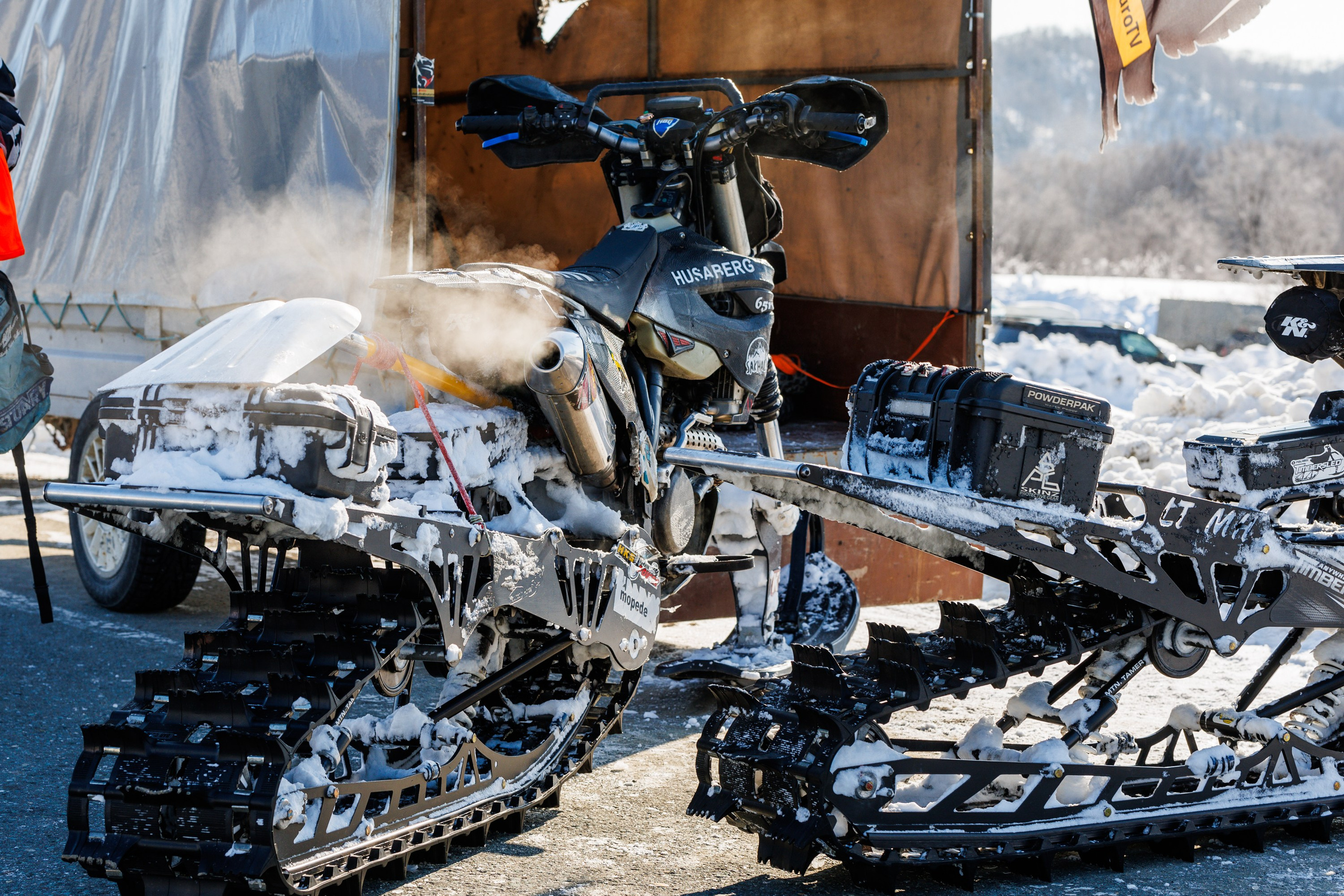 Чемпионат Экстрим Эндуро на сноубайках. Свадебный, семейный и репортажный фотограф в Южно-Сахалинске Артур Петросян