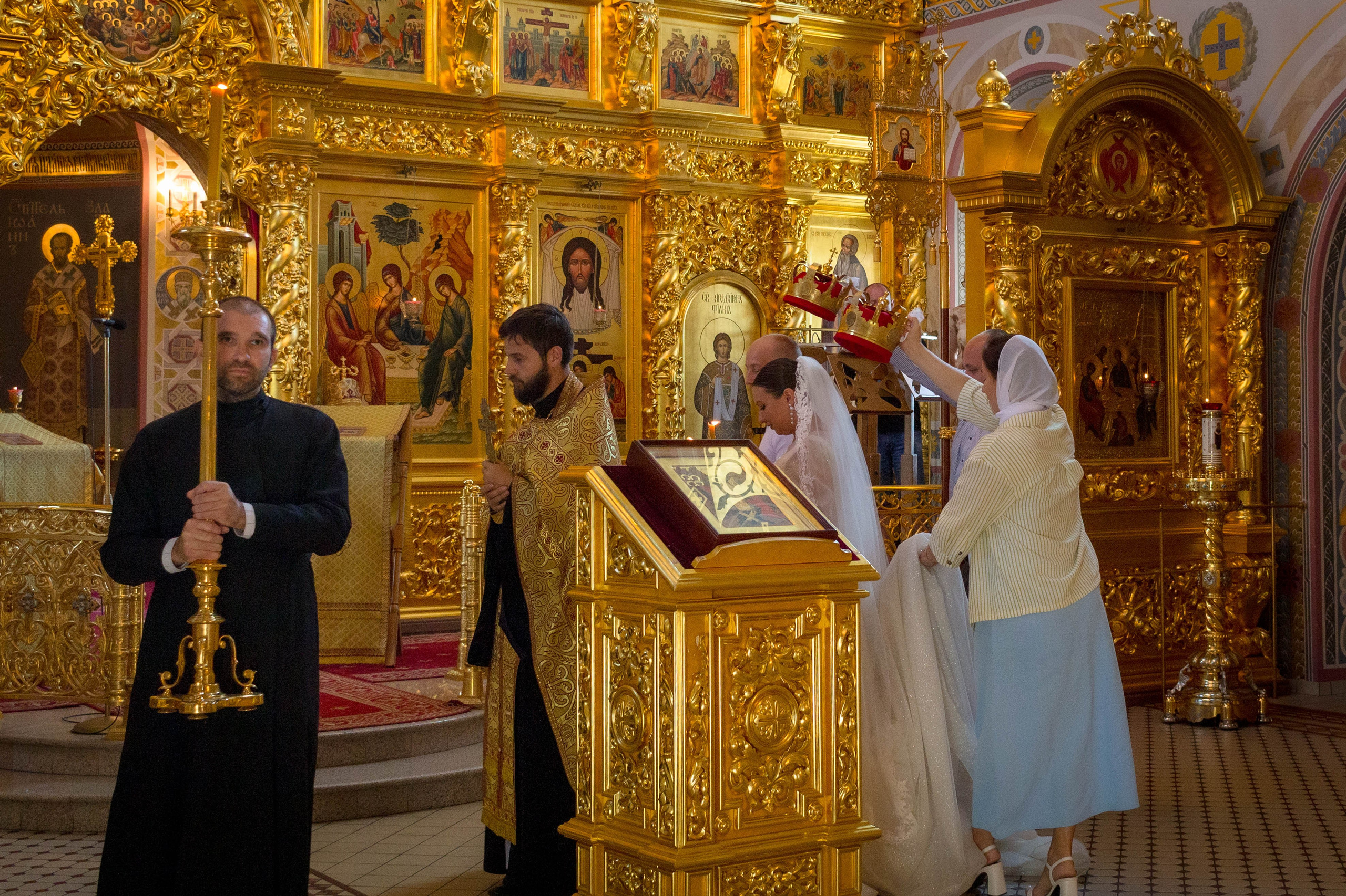 Таинства Венчания и Крещения. She-iren.wfolio.pro