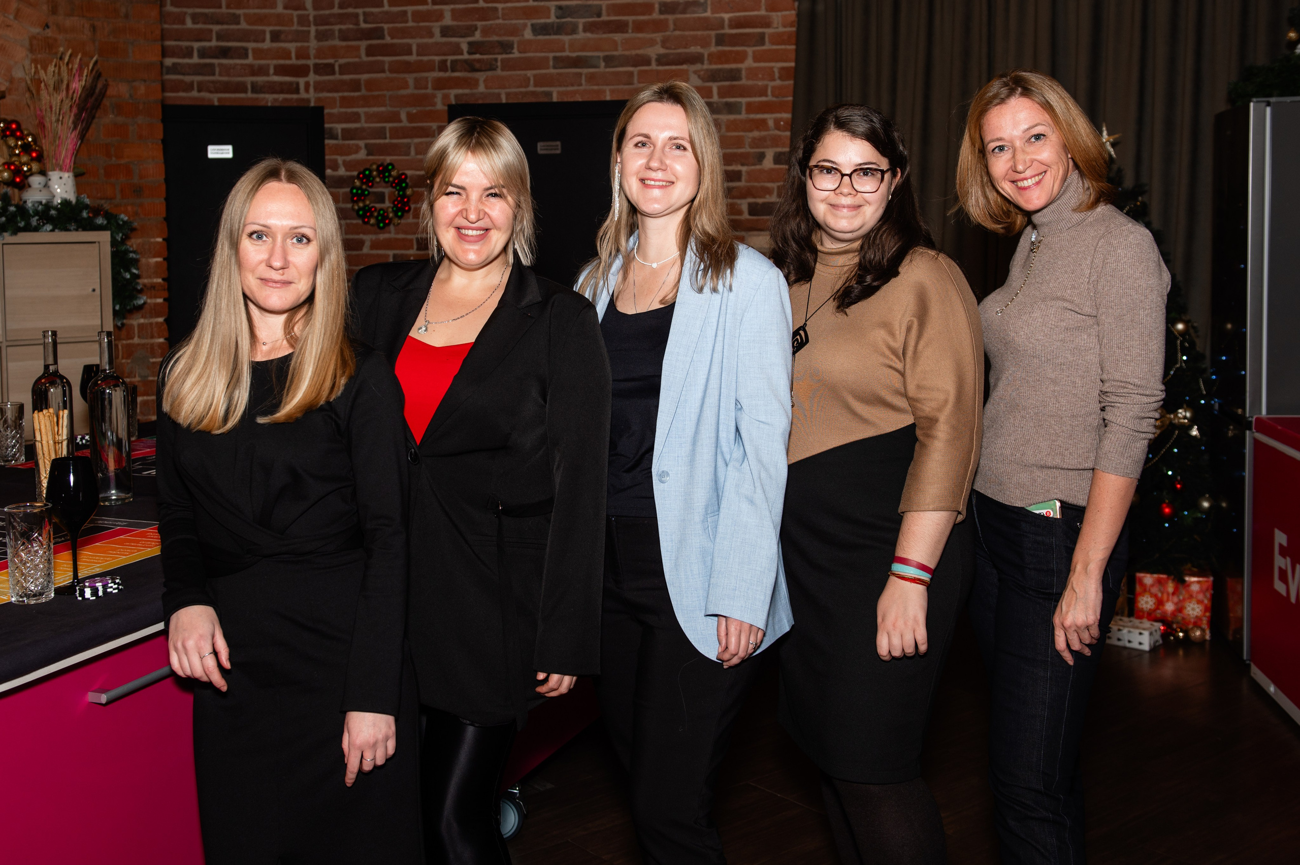 Корпорат Yapay. Профессиональный фотограф в Москве Александра Харламова