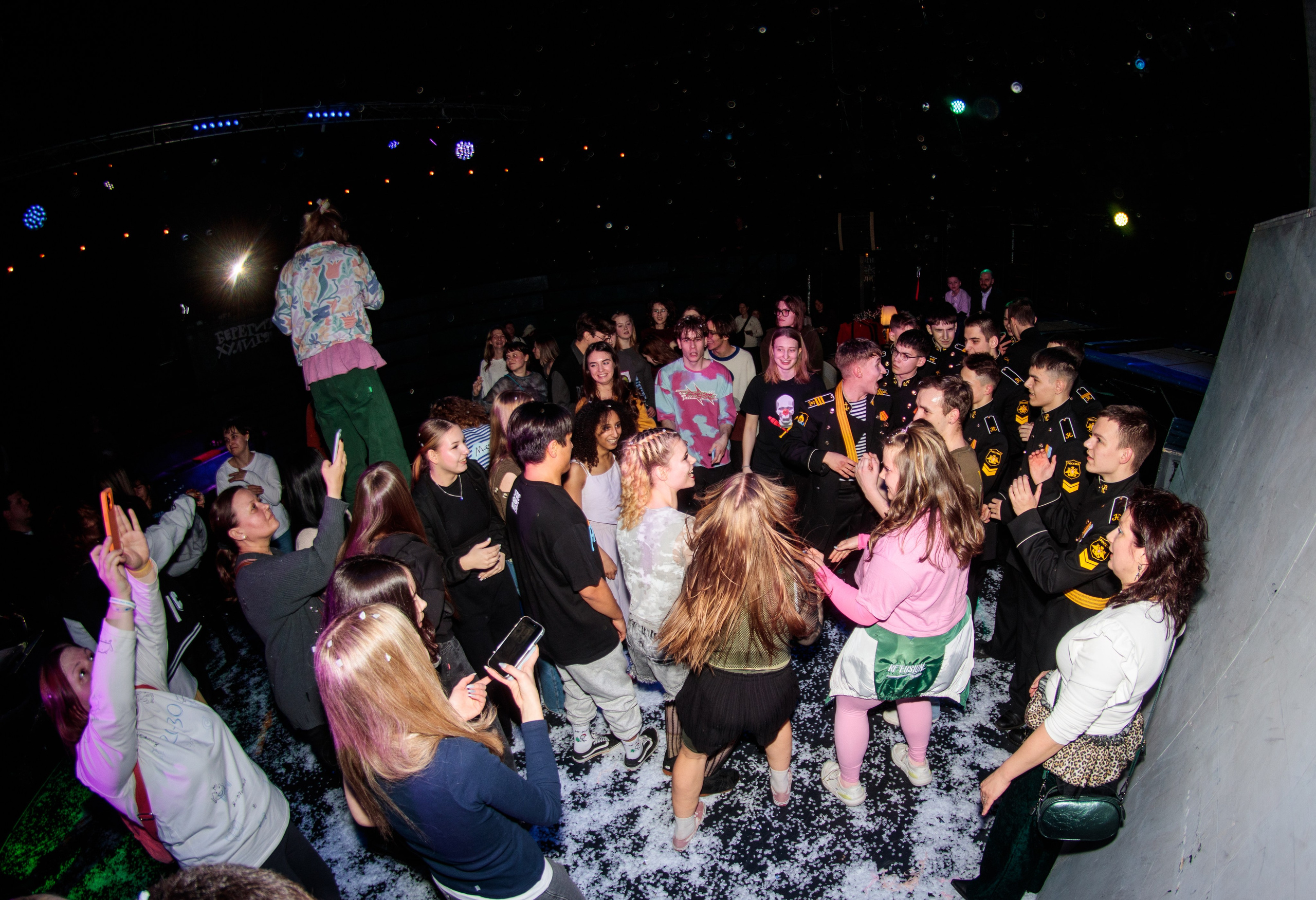 Афтепати в Upsala. Портретный и концертный фотограф в Санкт-Петербурге Егор Телятников