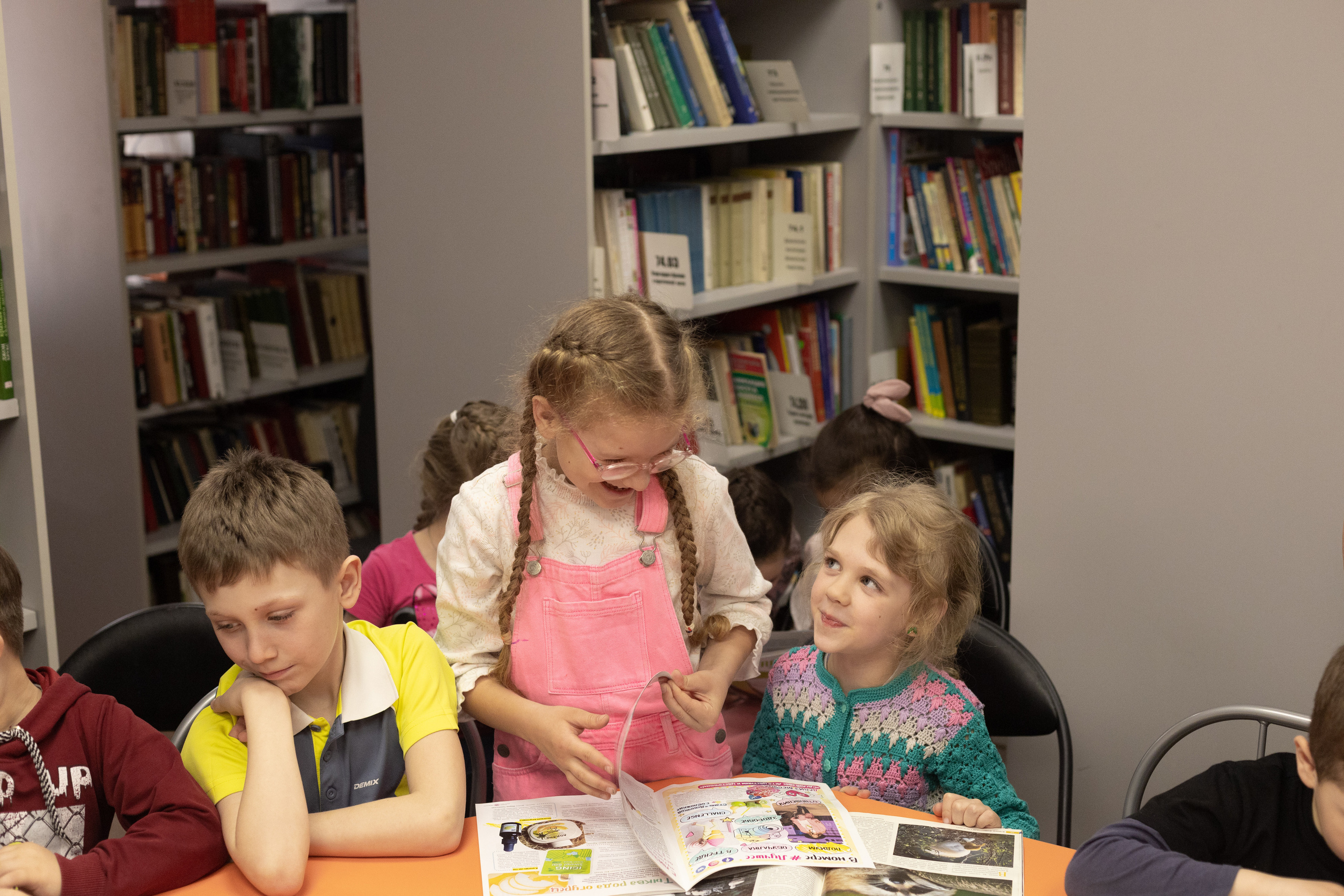 Экскурсия в библиотеку 17 гр детский сад № 30. Юлия Разваркина фотограф Подольск