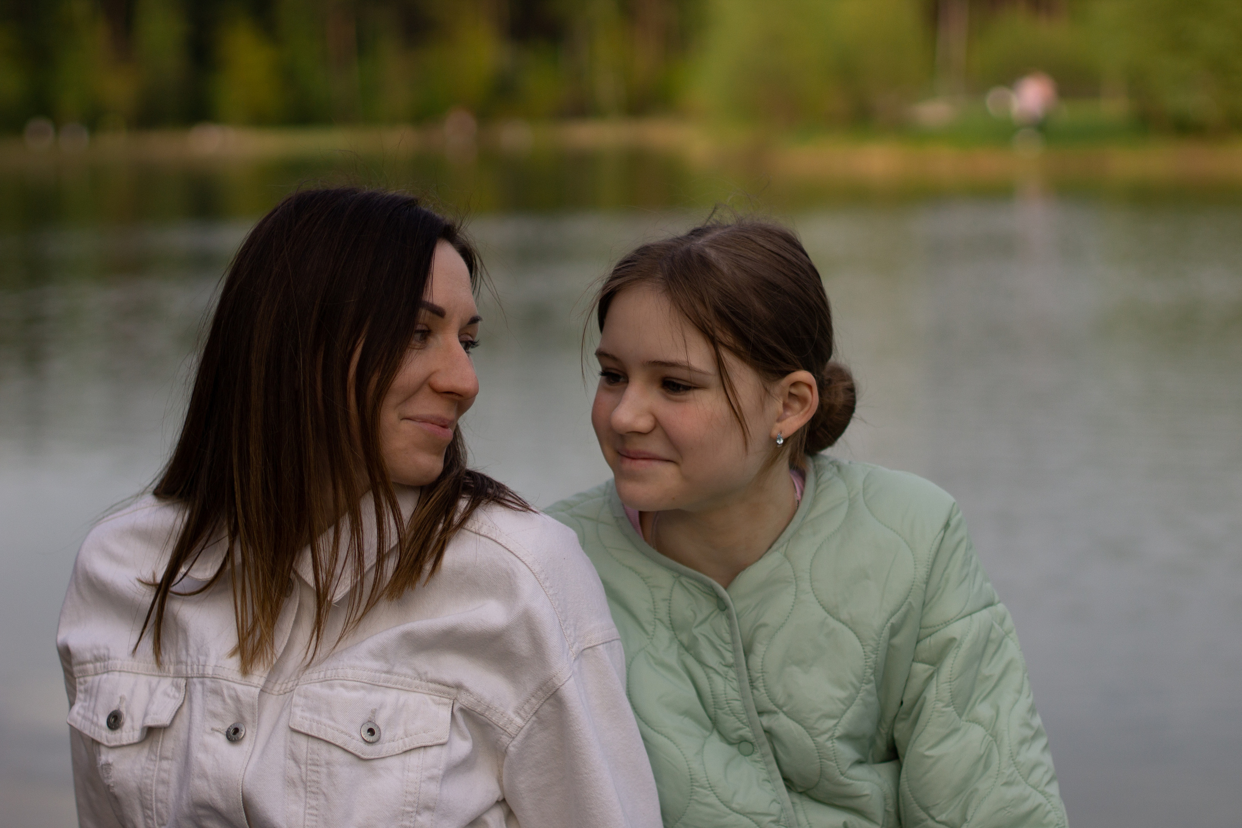 Юля с дочками в Мещерском парке. Юлия Разваркина фотограф Подольск
