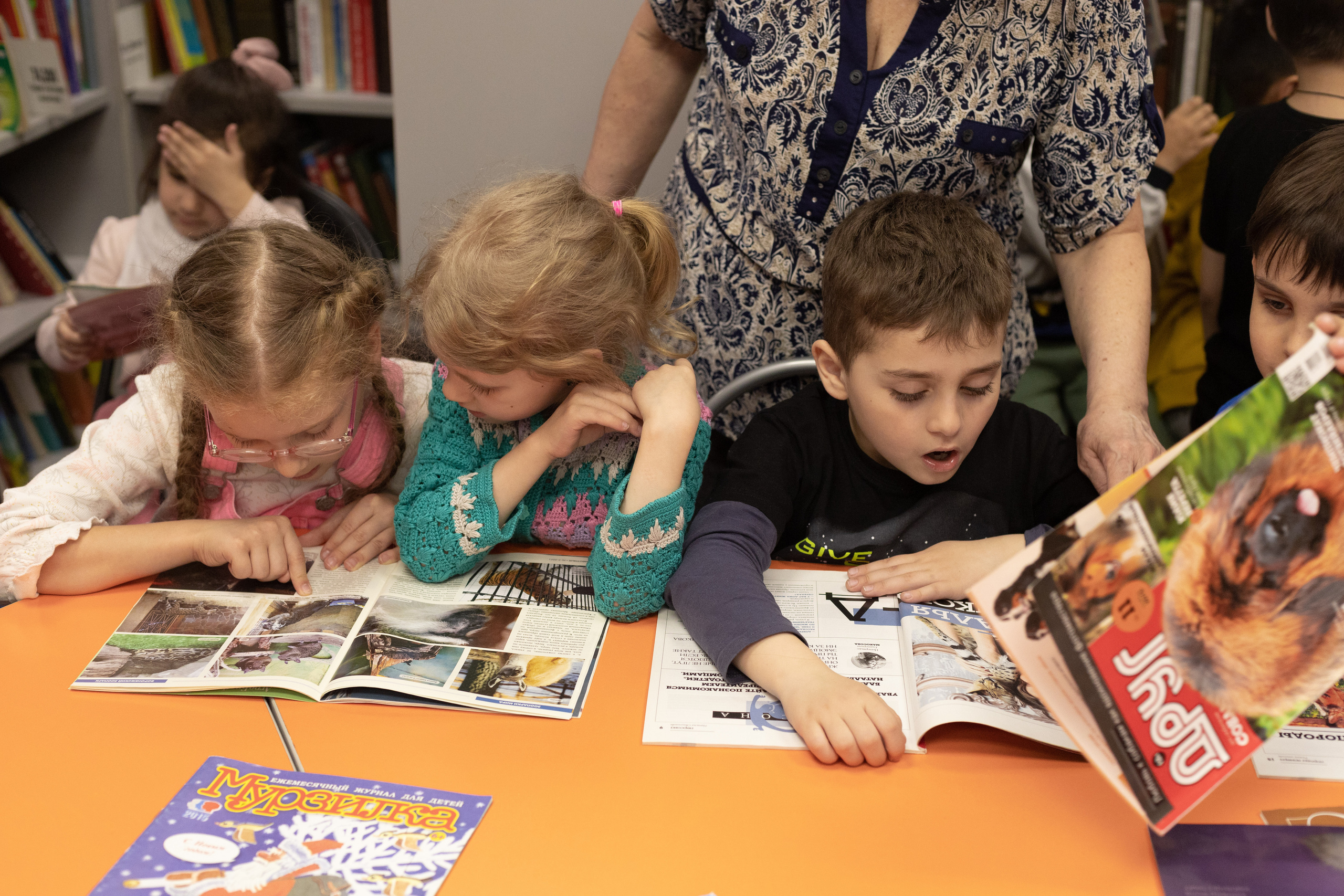 Экскурсия в библиотеку 17 гр детский сад № 30. Юлия Разваркина фотограф Подольск