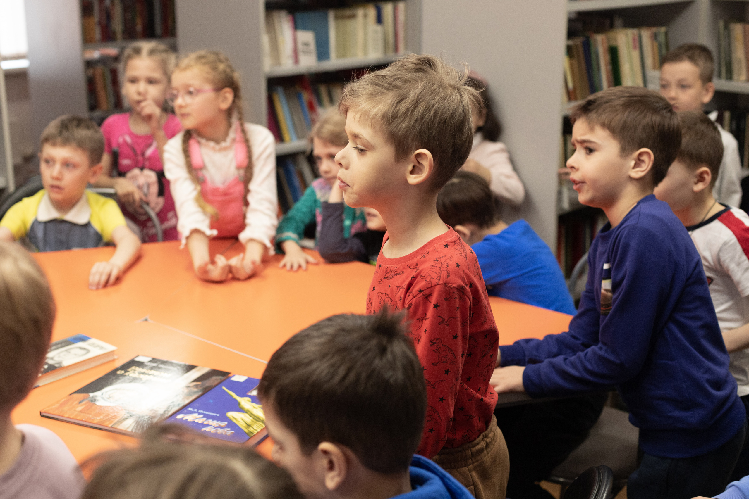 Экскурсия в библиотеку 17 гр детский сад № 30. Юлия Разваркина фотограф Подольск