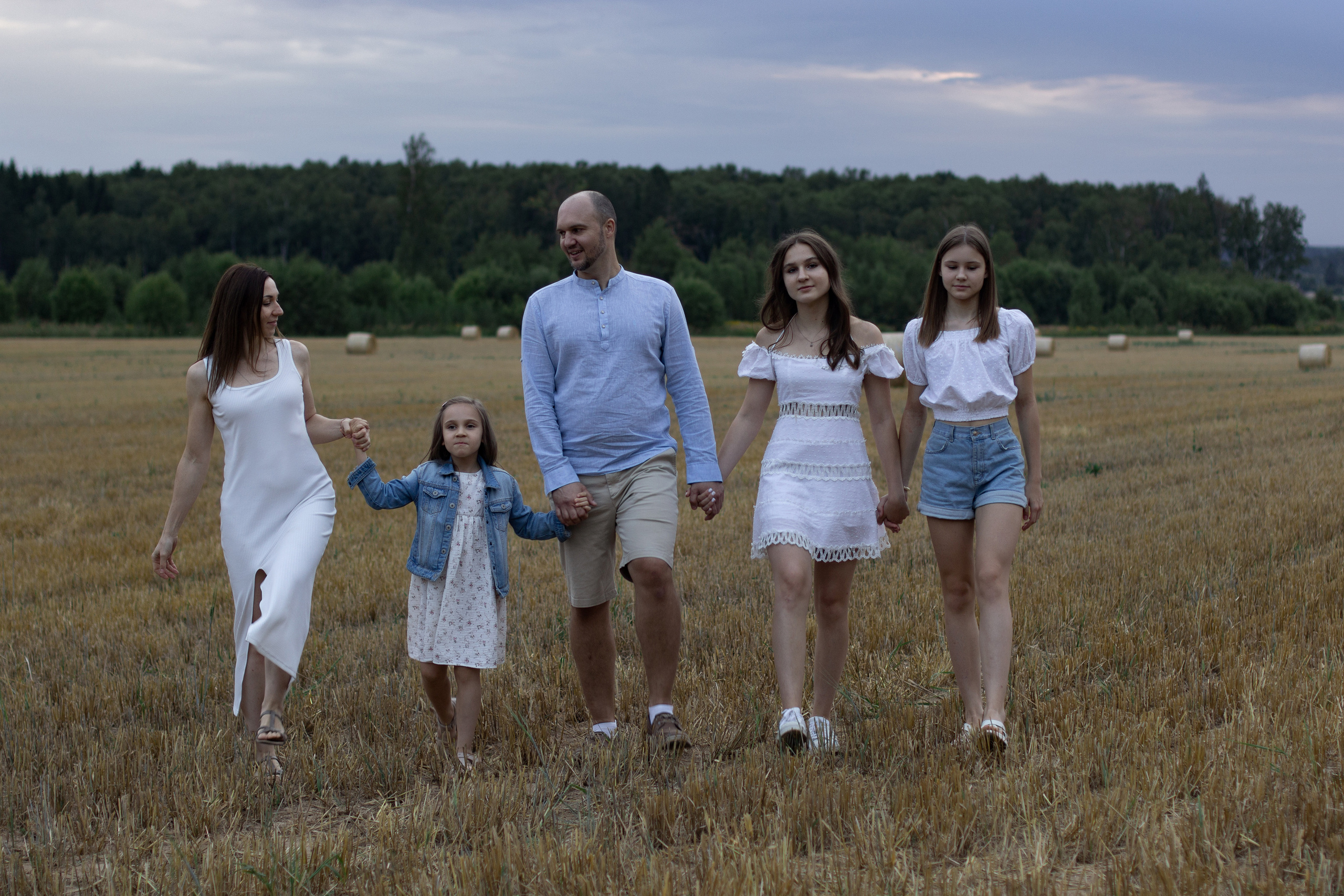 Юля и Максим съемка в поле. Юлия Разваркина фотограф Подольск