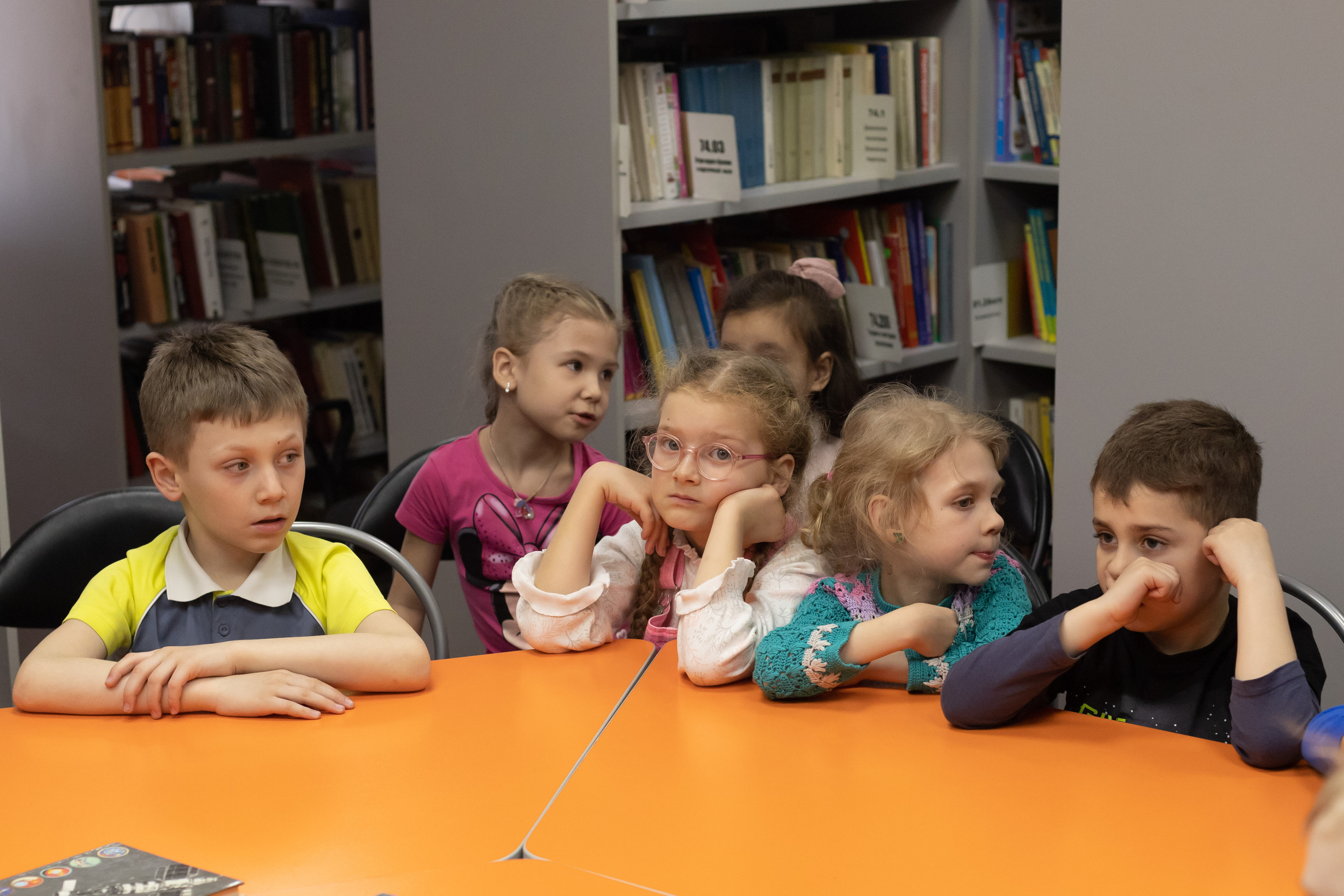 Экскурсия в библиотеку 17 гр детский сад № 30. Юлия Разваркина фотограф Подольск