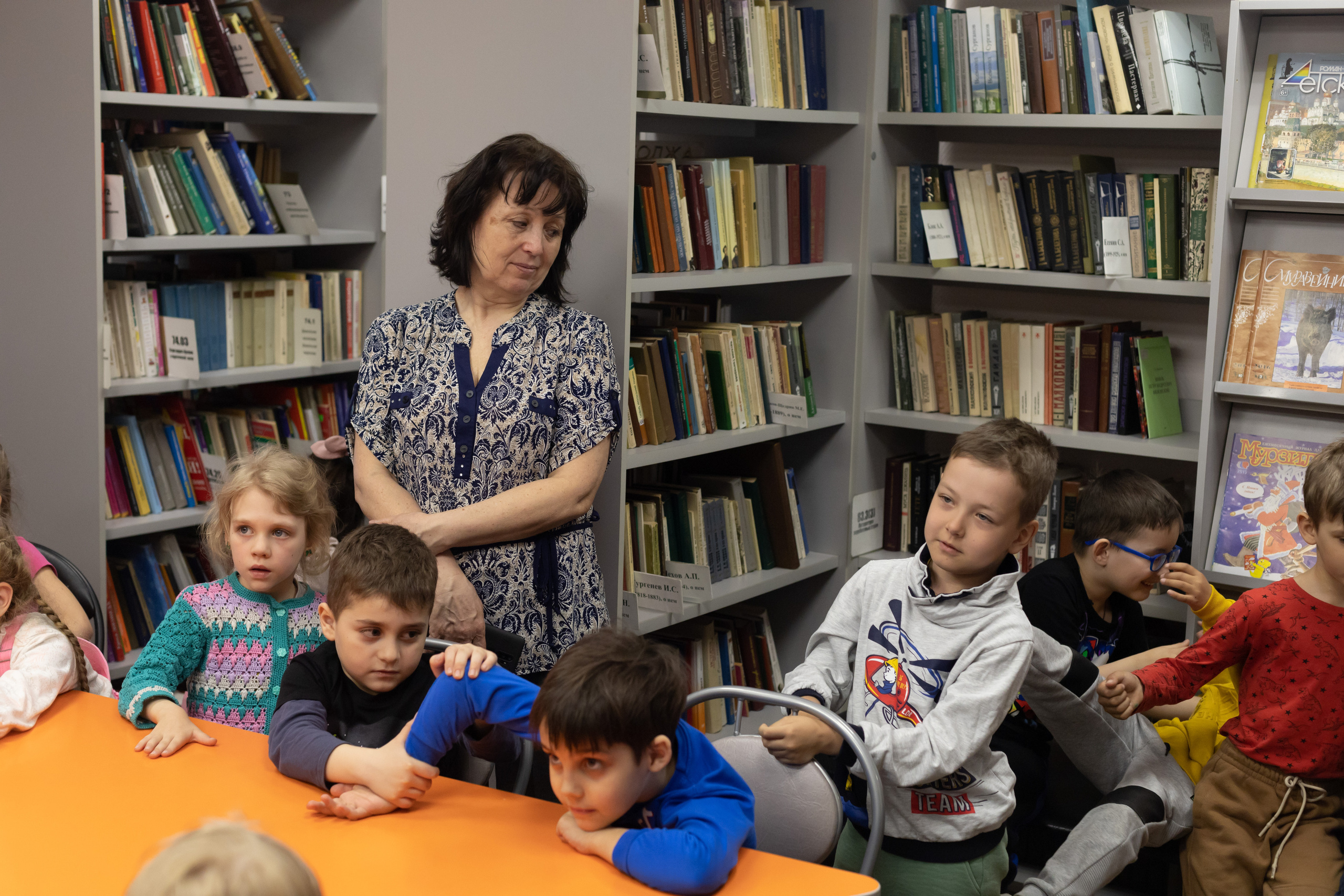 Экскурсия в библиотеку 17 гр детский сад № 30. Юлия Разваркина фотограф Подольск