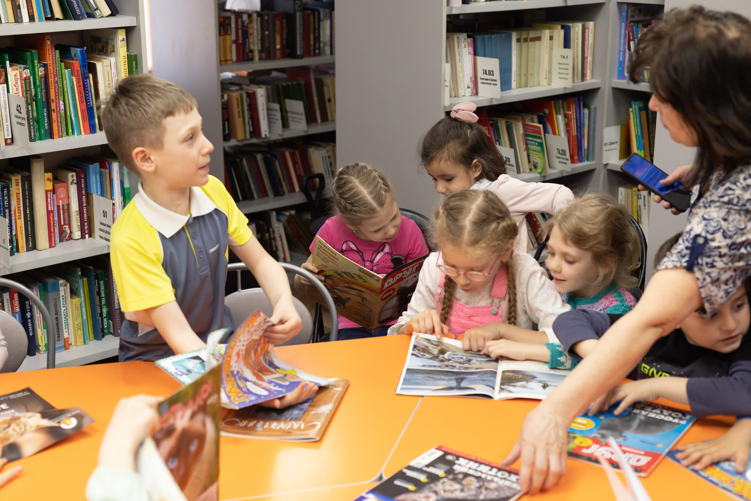 Экскурсия в библиотеку 17 гр детский сад № 30. Юлия Разваркина фотограф Подольск