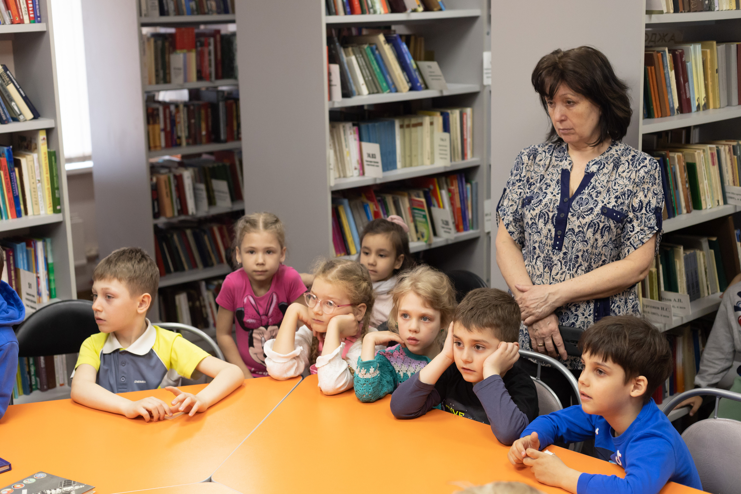 Экскурсия в библиотеку 17 гр детский сад № 30. Юлия Разваркина фотограф Подольск