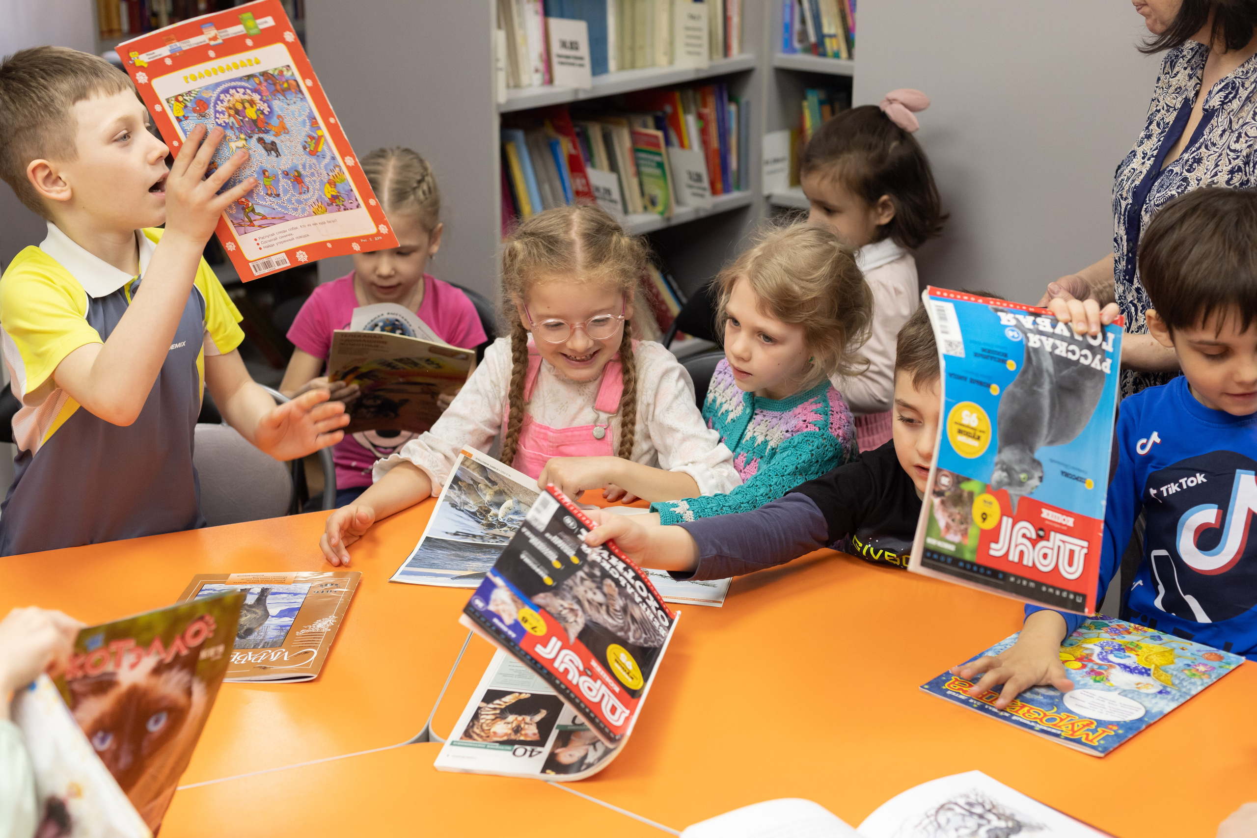 Экскурсия в библиотеку 17 гр детский сад № 30. Юлия Разваркина фотограф Подольск