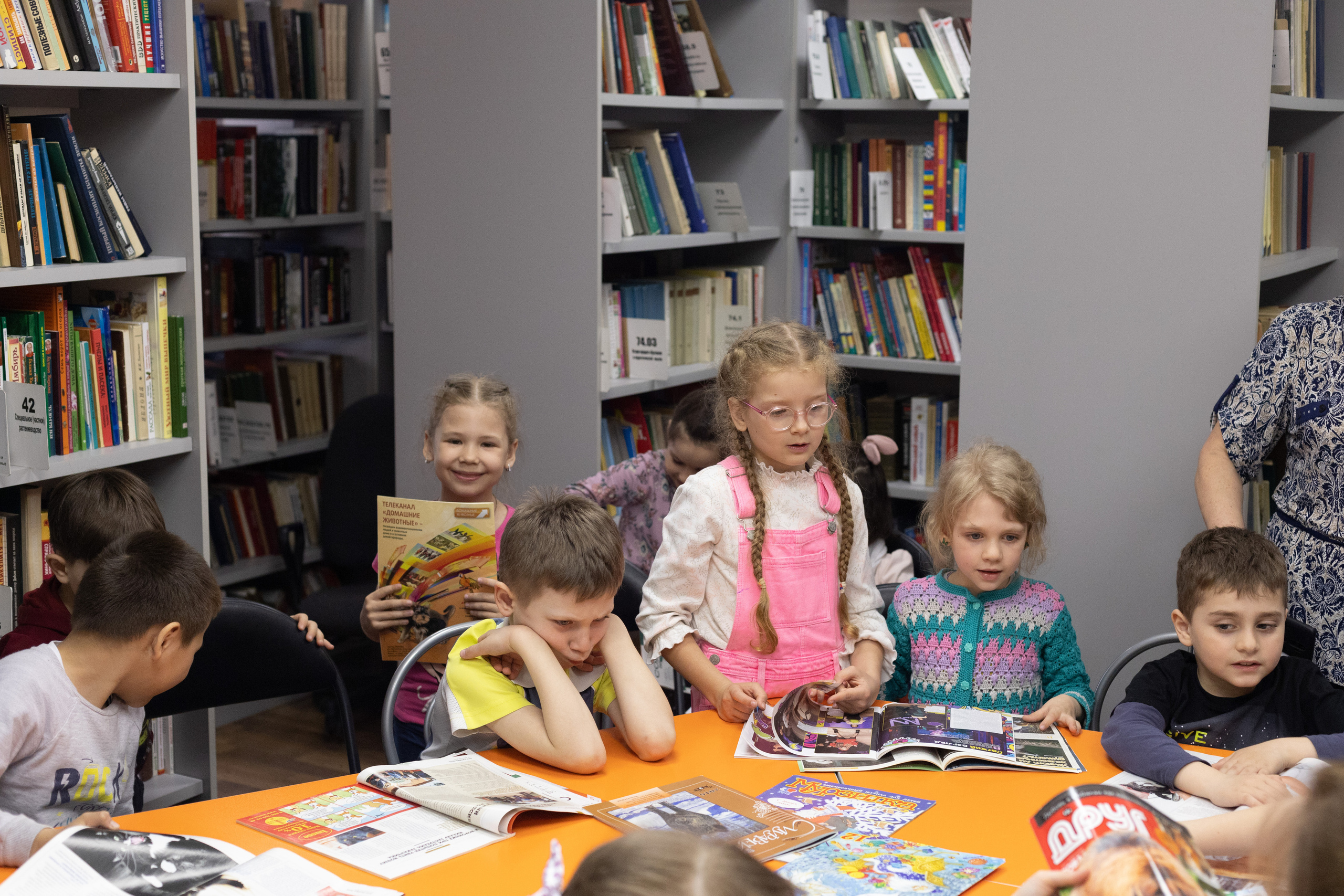 Экскурсия в библиотеку 17 гр детский сад № 30. Юлия Разваркина фотограф Подольск