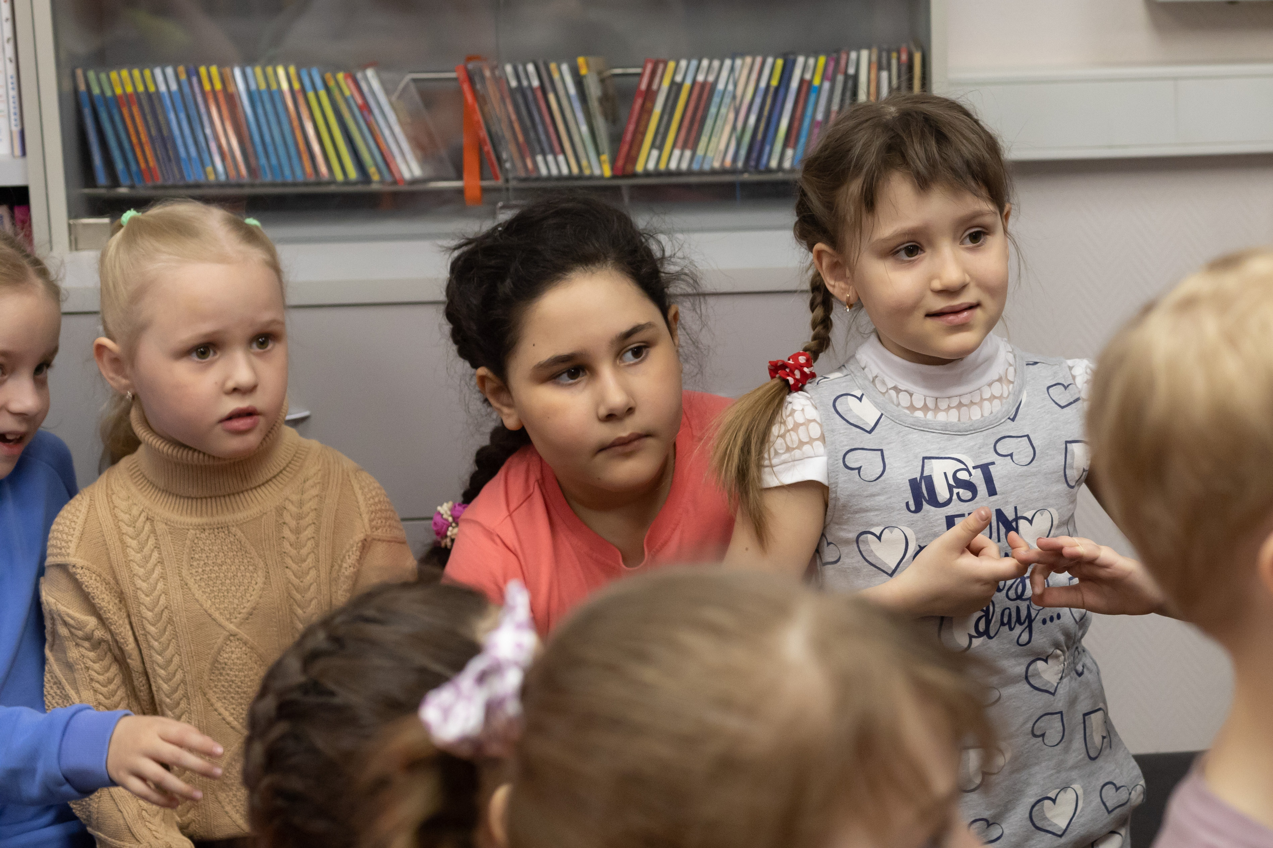 Экскурсия в библиотеку 17 гр детский сад № 30. Юлия Разваркина фотограф Подольск
