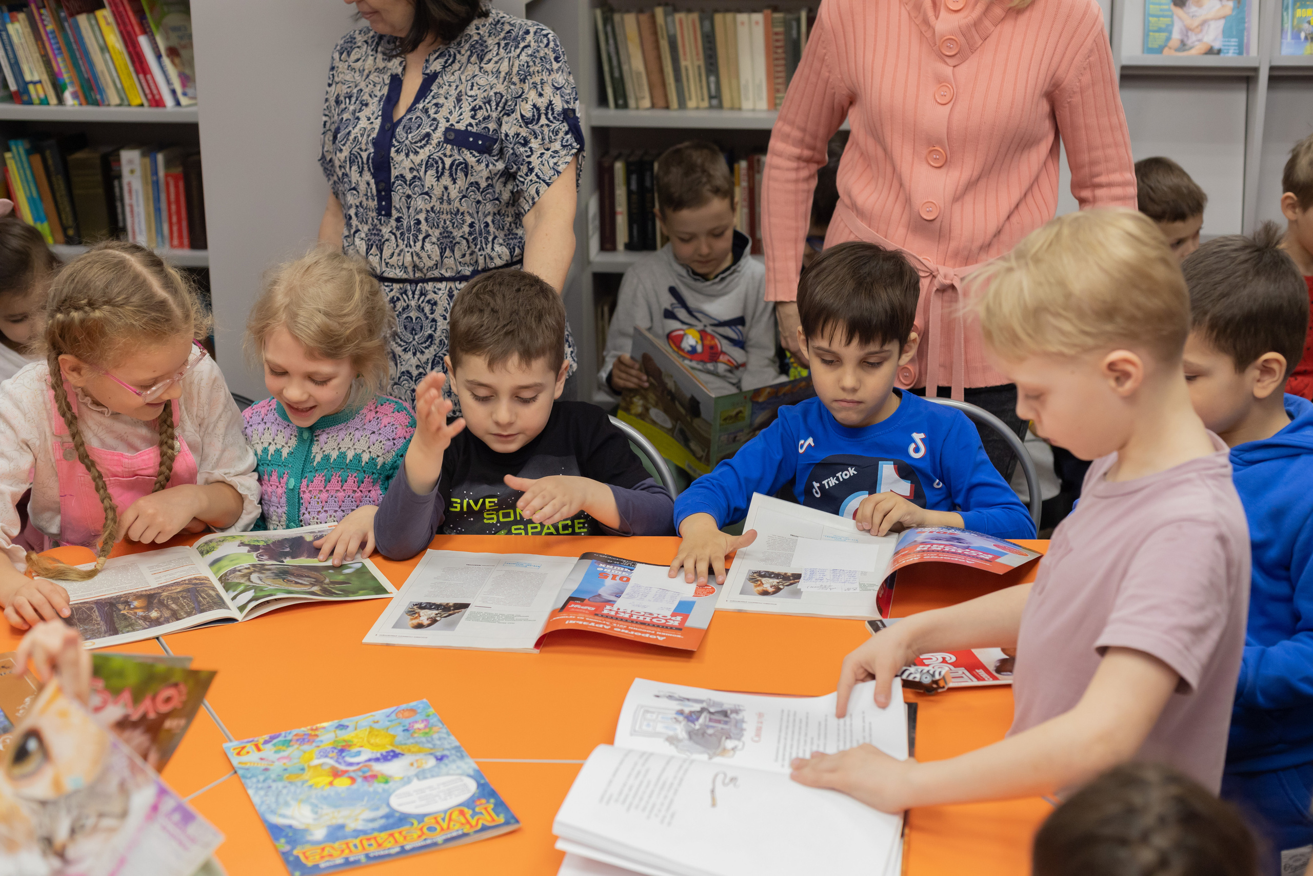 Экскурсия в библиотеку 17 гр детский сад № 30. Юлия Разваркина фотограф Подольск