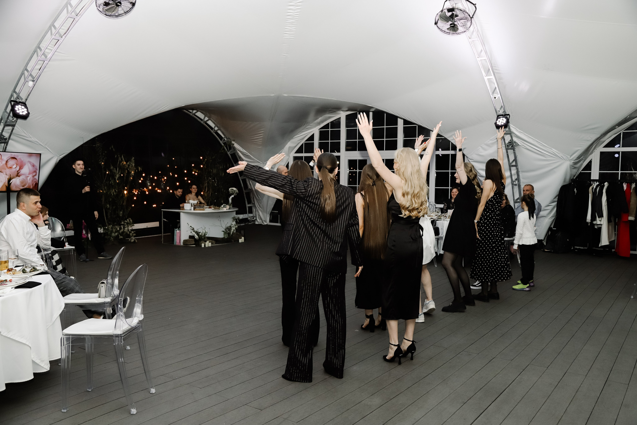 Земля смеётся цветами. Свадебный фотограф Челябинск Полина Чеботарь