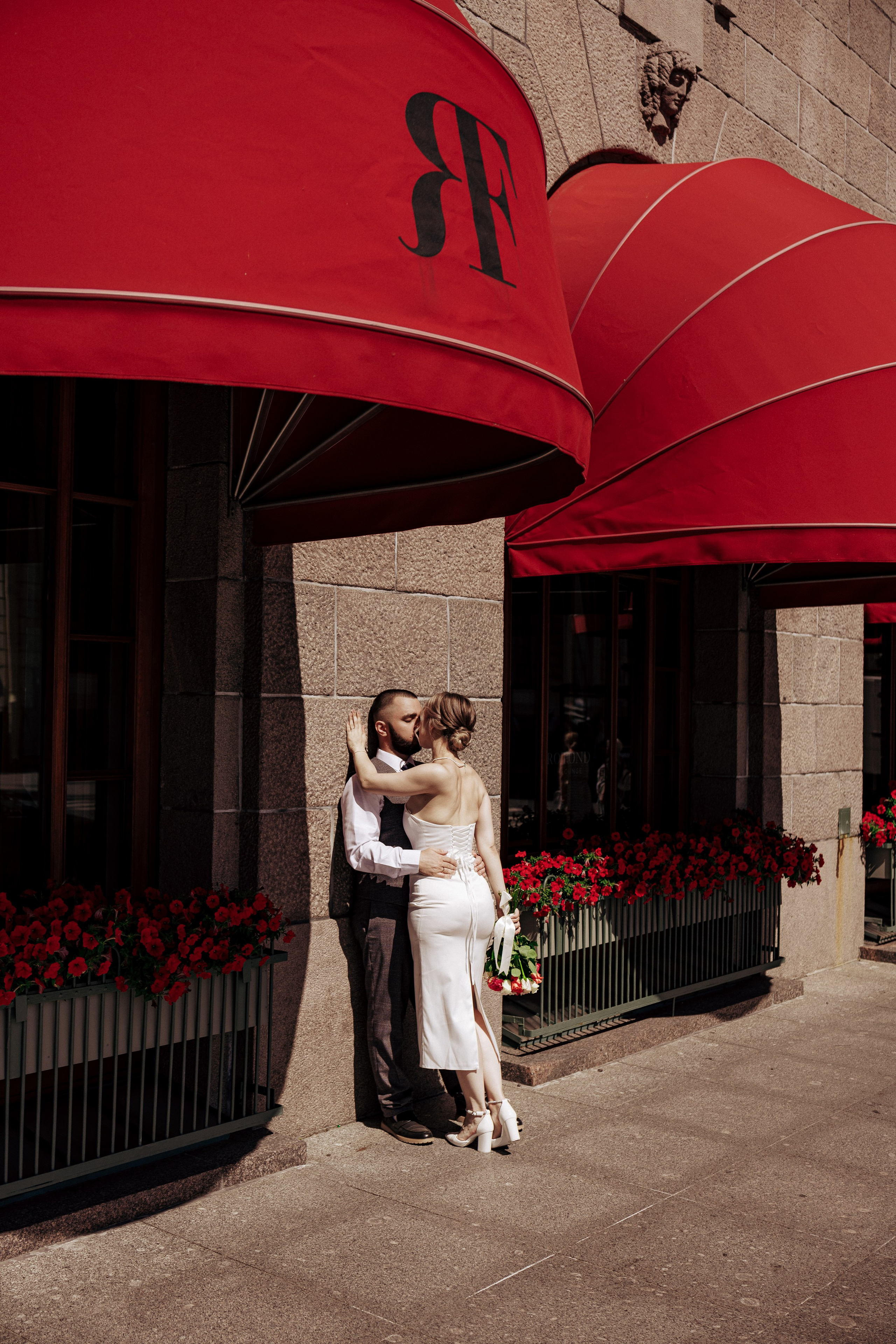 Свадебная фотосессия в яркий и солнечный день для Богдана и Анны. Профессиональный фотограф в Санкт-Петербурге Александр Волосенцев