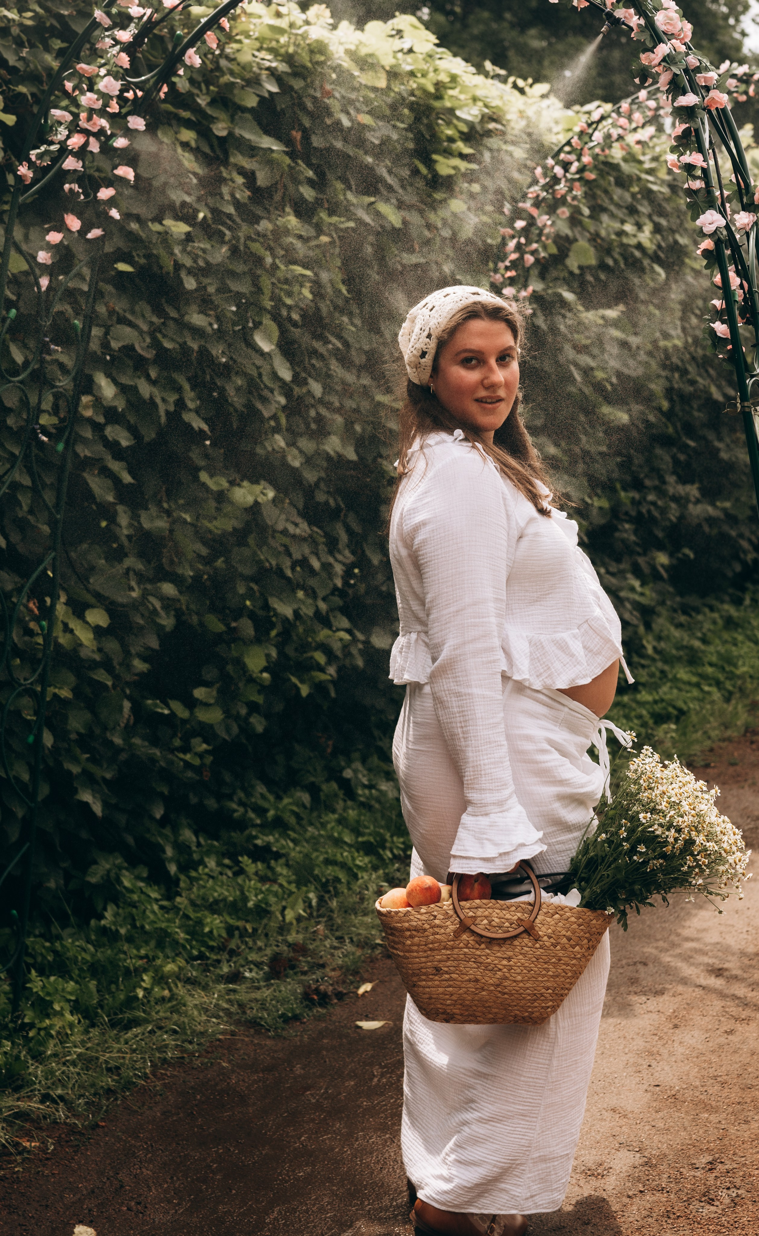 Беременная фотосессия в Кусково. Семейный, ньюборн фотограф, фотограф на роды в Москве, Виктория Тюльдюкова