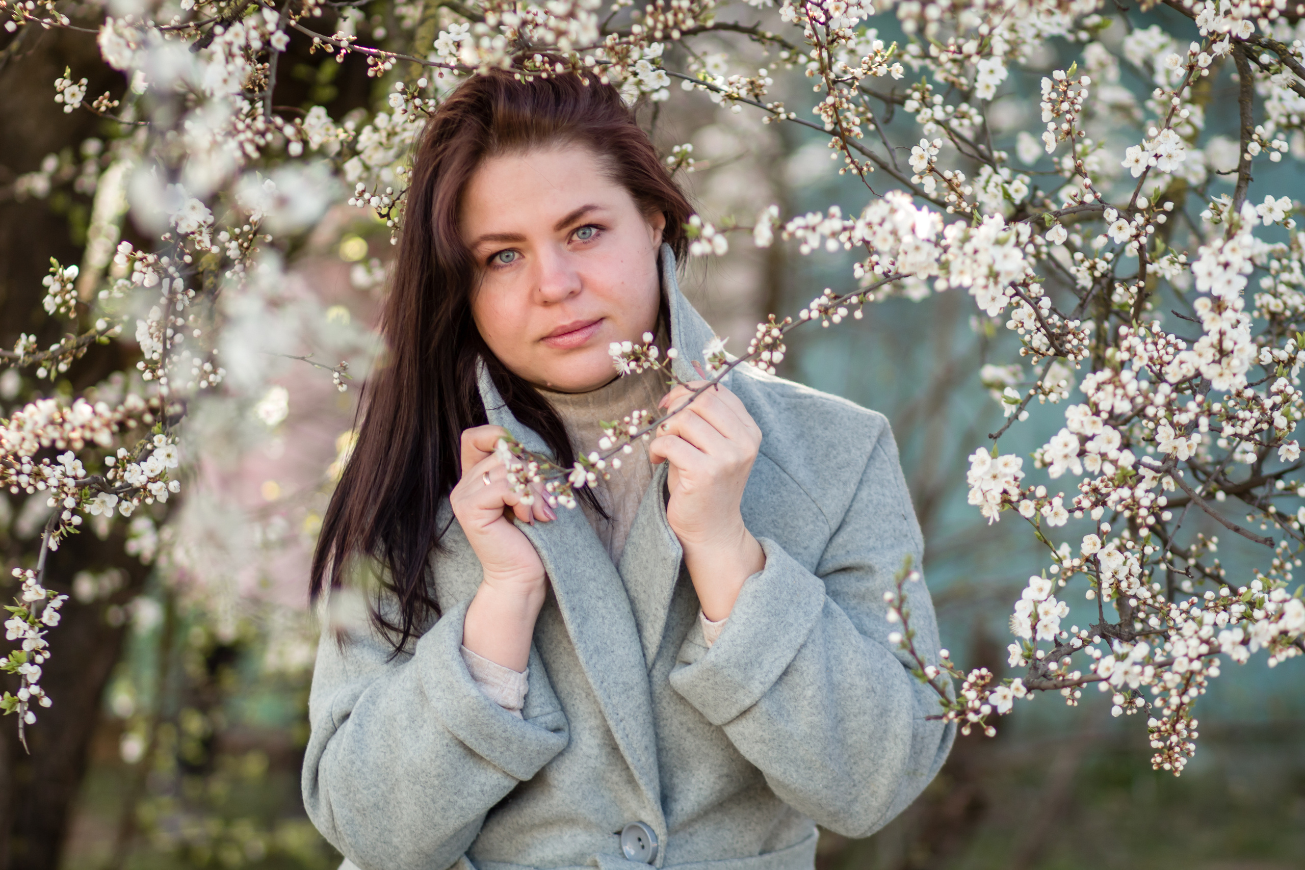 Весна портреты в цветении. Семейный фотограф в Минске Приболовец Светлана