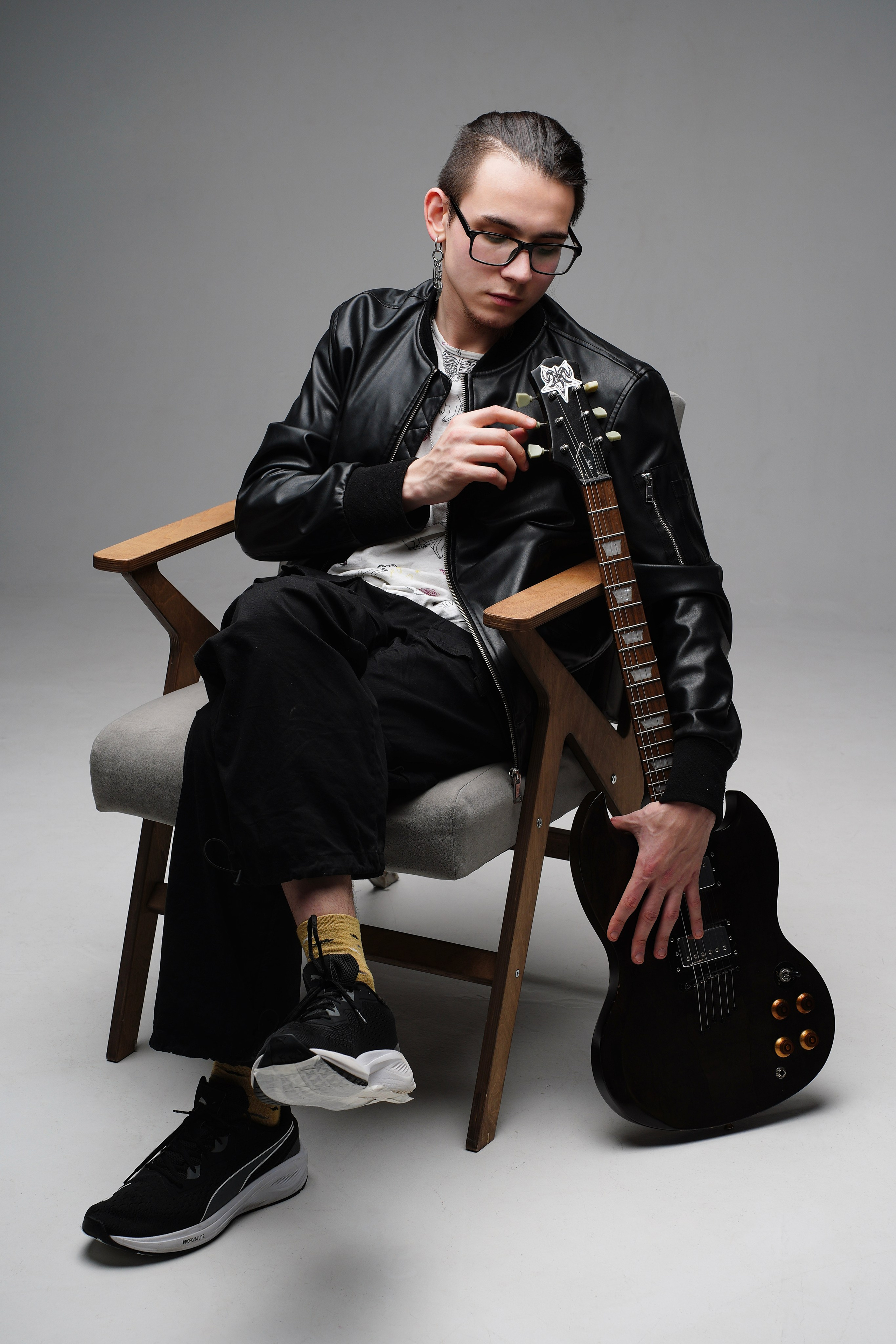 Рокер Фазыл. Pupov.png