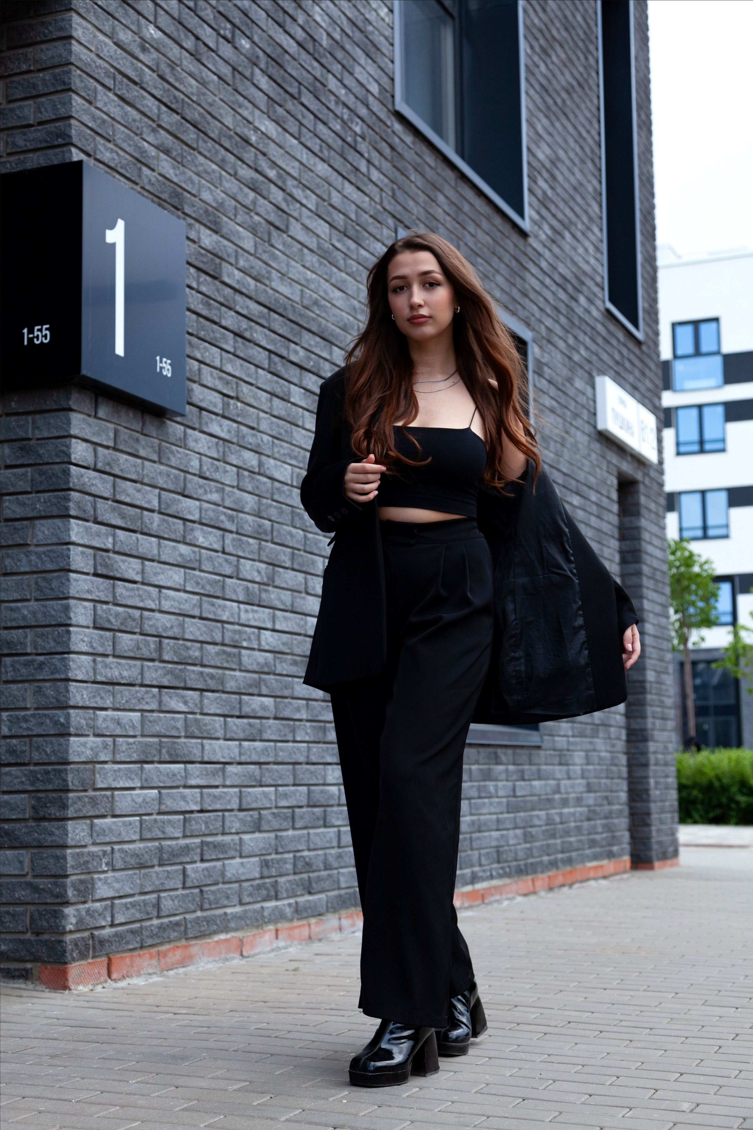 Она знает, как выглядеть стильно, даже если в запасе всего 5 минут. Фотограф в Томске Евгения Гуляева