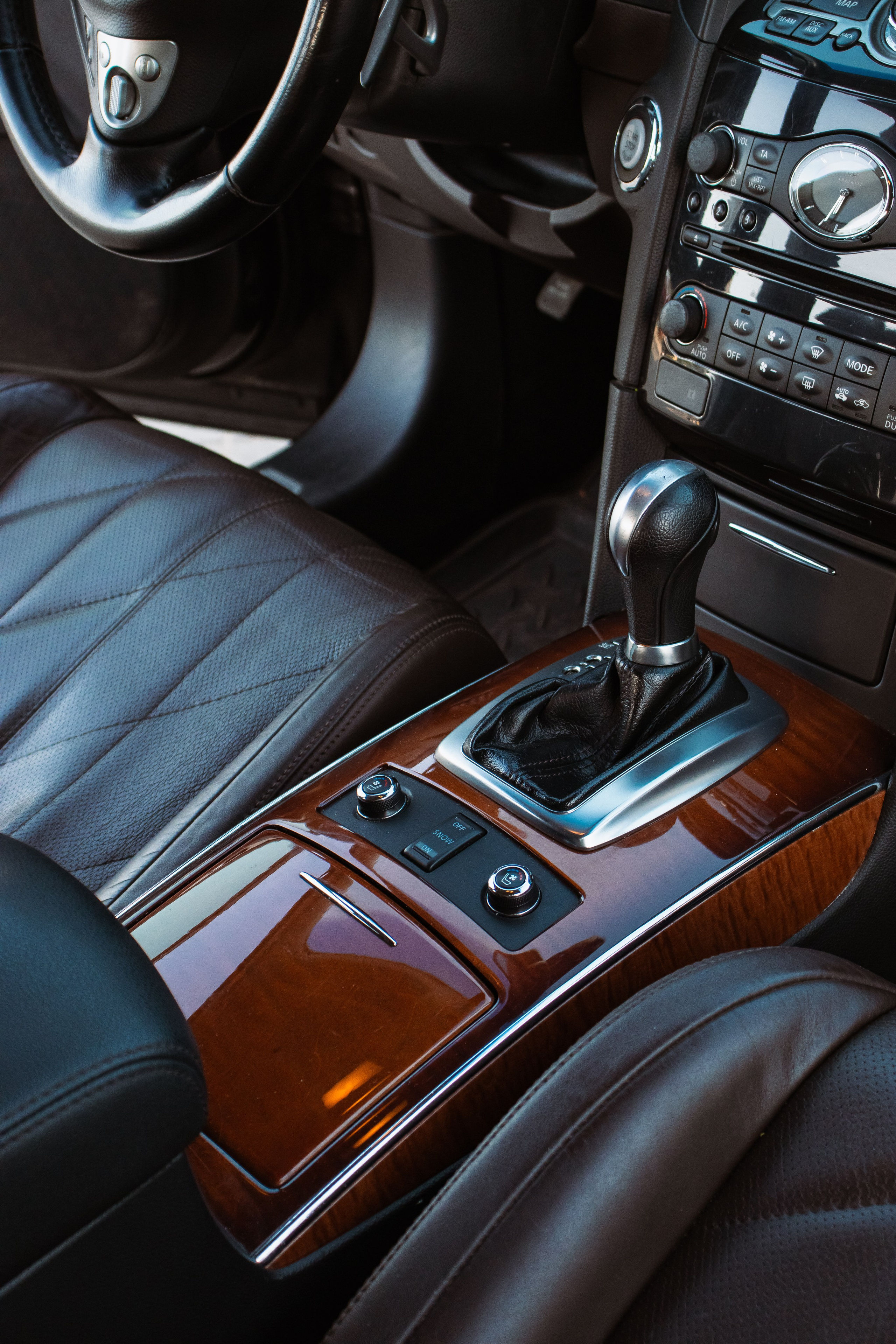 Infiniti QX70. Репортажный фотограф Минск ❘ Костецкий Илья ❘ Беларусь